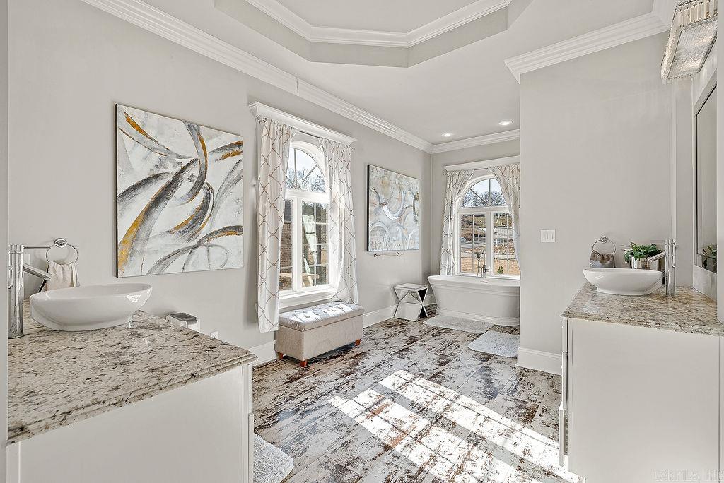 2064 Sloan Lake Dr.  Jonesboro, AR