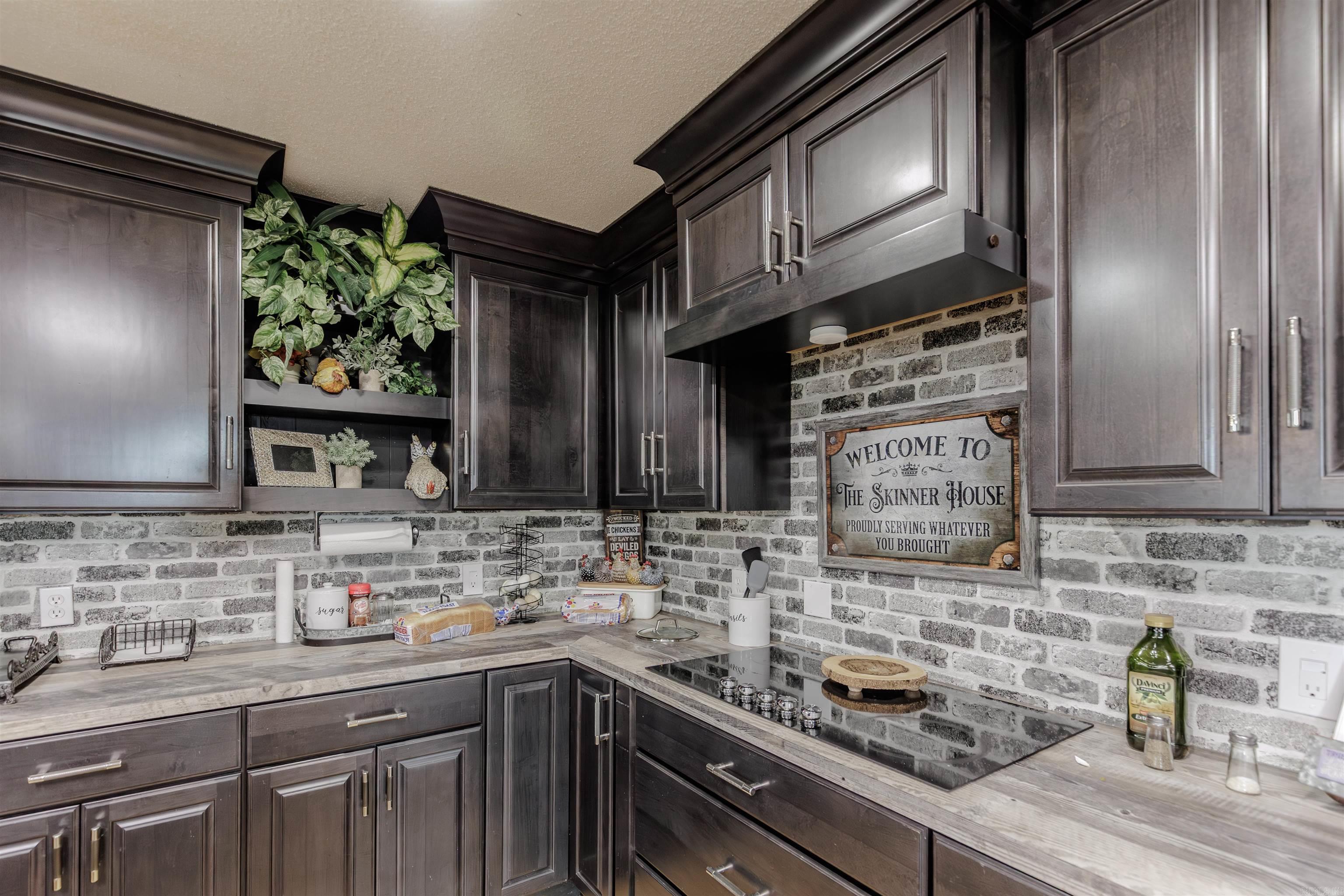 1717 N Fourche Avenue Perryville, AR 72126