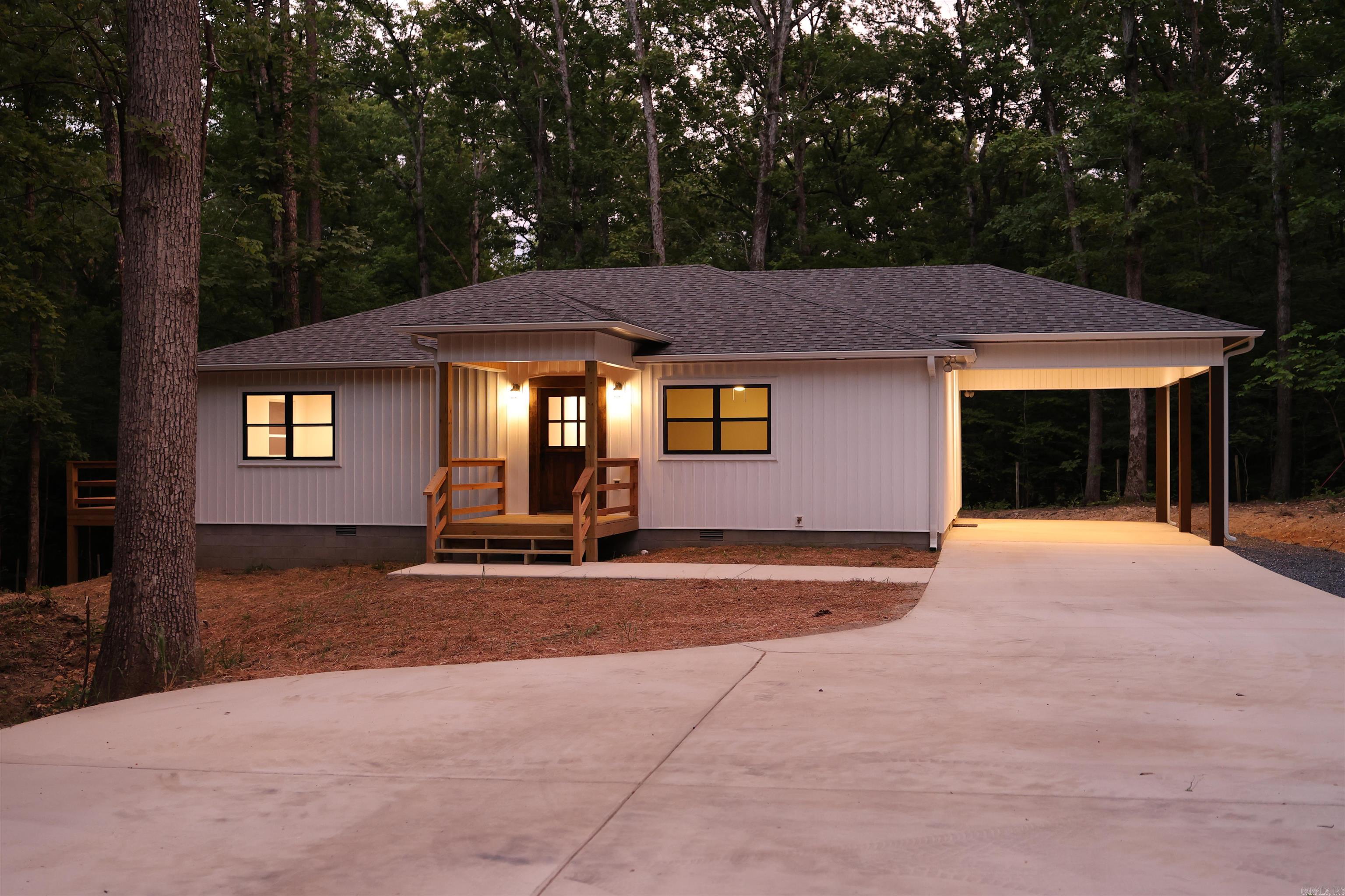 260 Hall Street Mount Ida, AR 71957