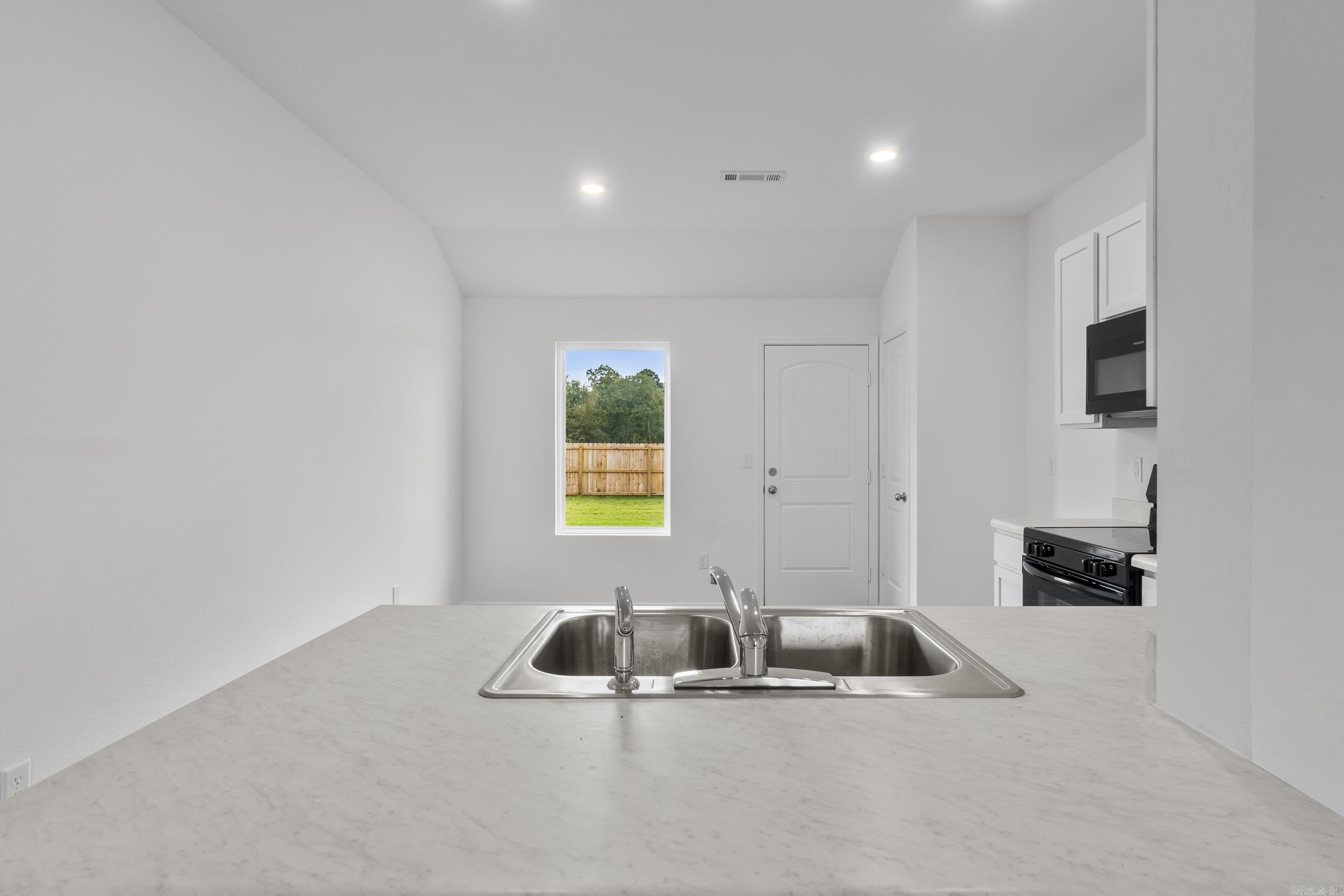 11153 River Valley Drive Hensley, AR 72065