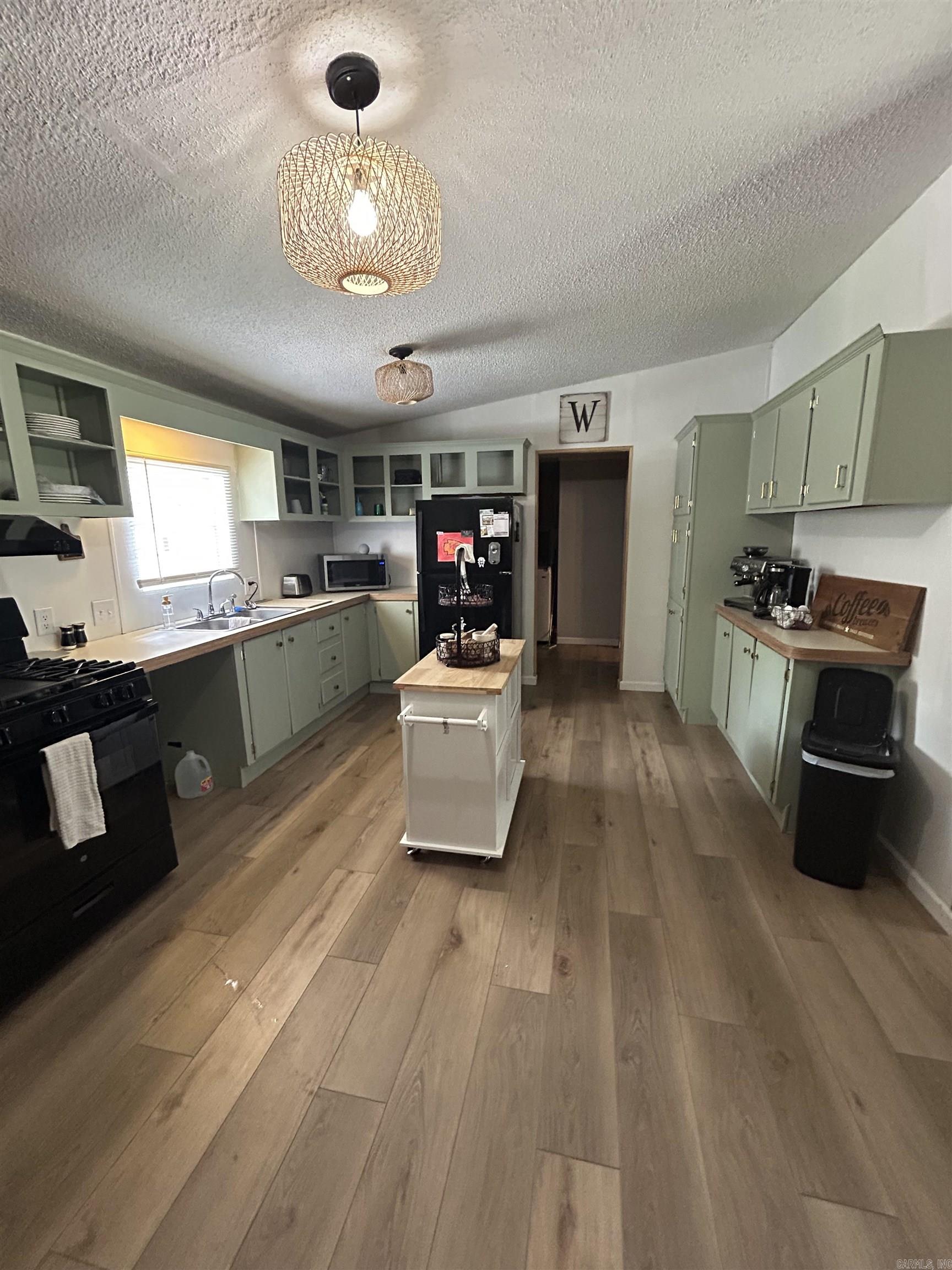 1256 W Court  Piggott, AR