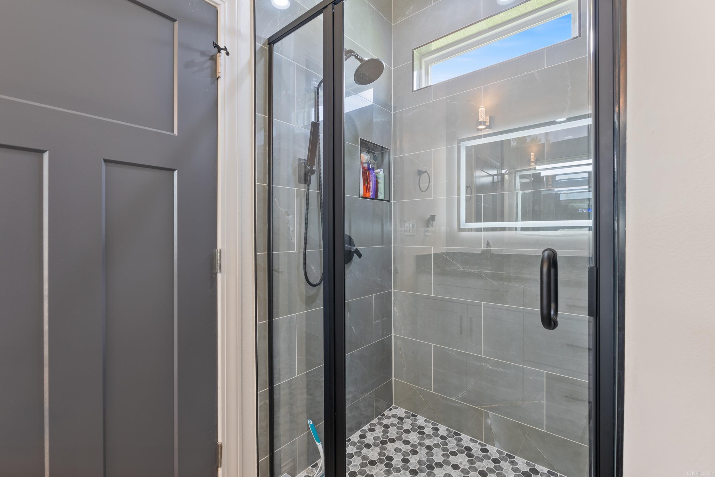 8 Fiegel Loop  Conway, AR