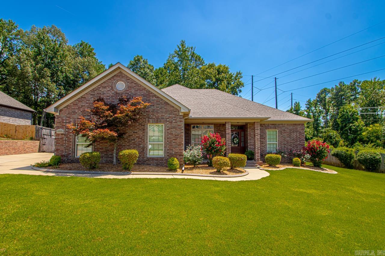 515 Clayton Oaks Drive