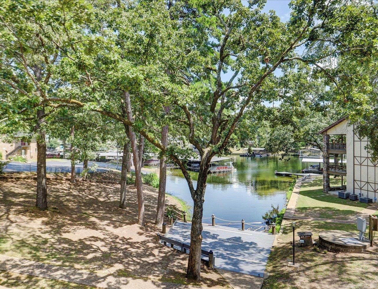 1137 Twin Points Rd Road Hot Springs, AR 71913