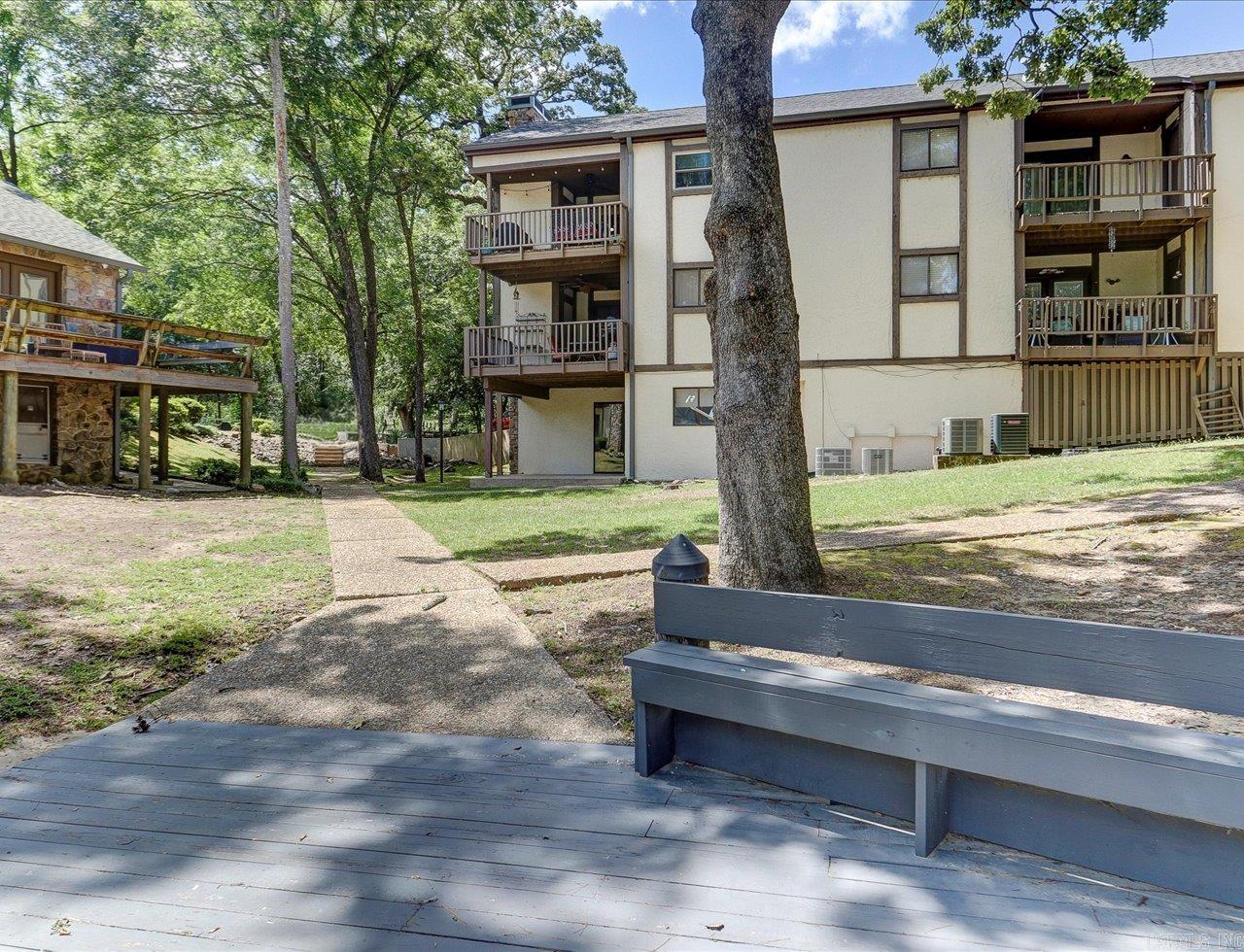 1137 Twin Points Rd Road Hot Springs, AR 71913