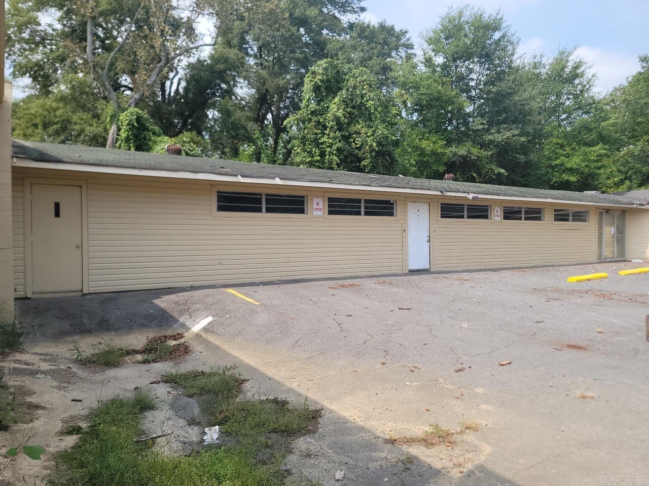 8700 Colonel Glenn  Little Rock, AR