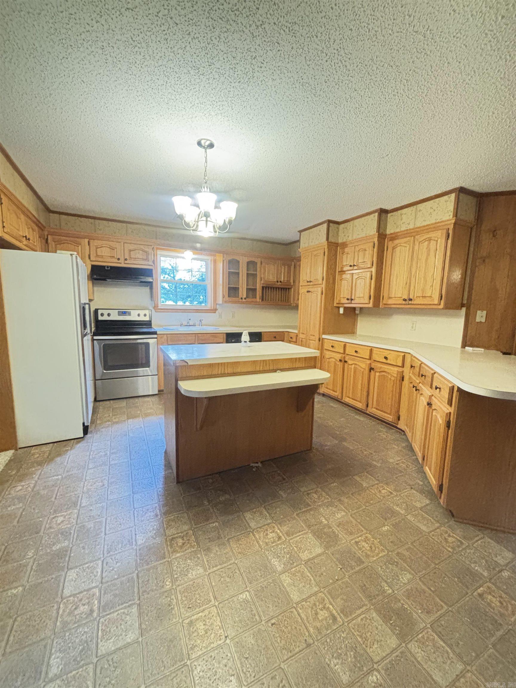 13 Artesian Well Road New Blaine, AR 72851