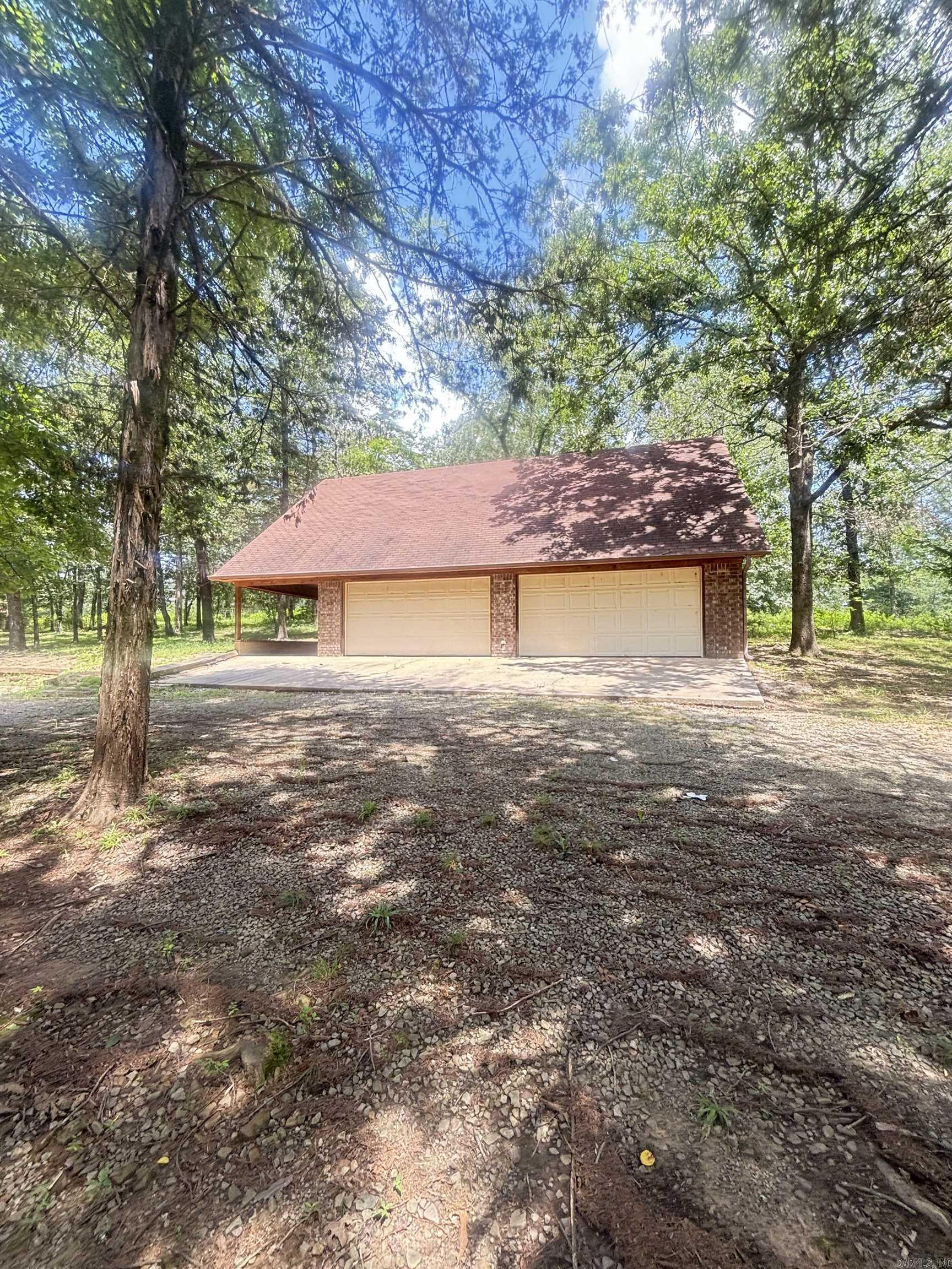 13 Artesian Well Road New Blaine, AR 72851