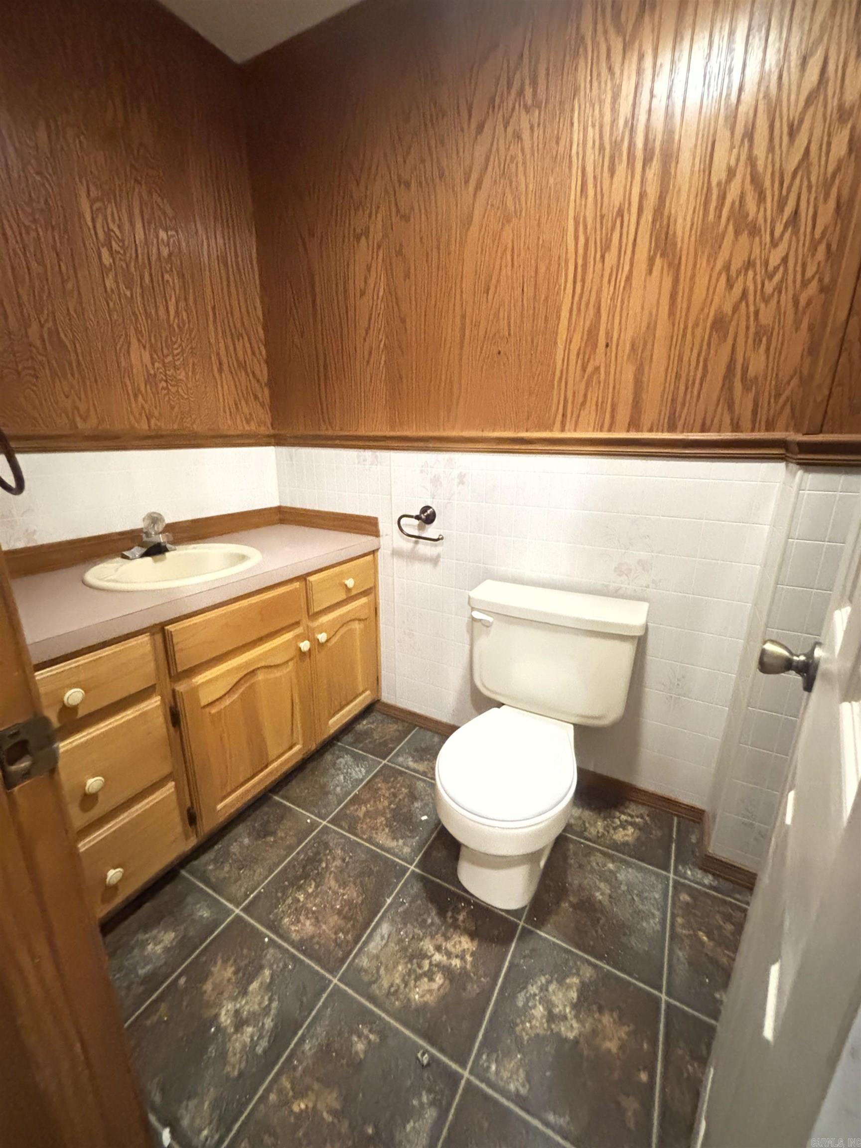 13 Artesian Well Road New Blaine, AR 72851