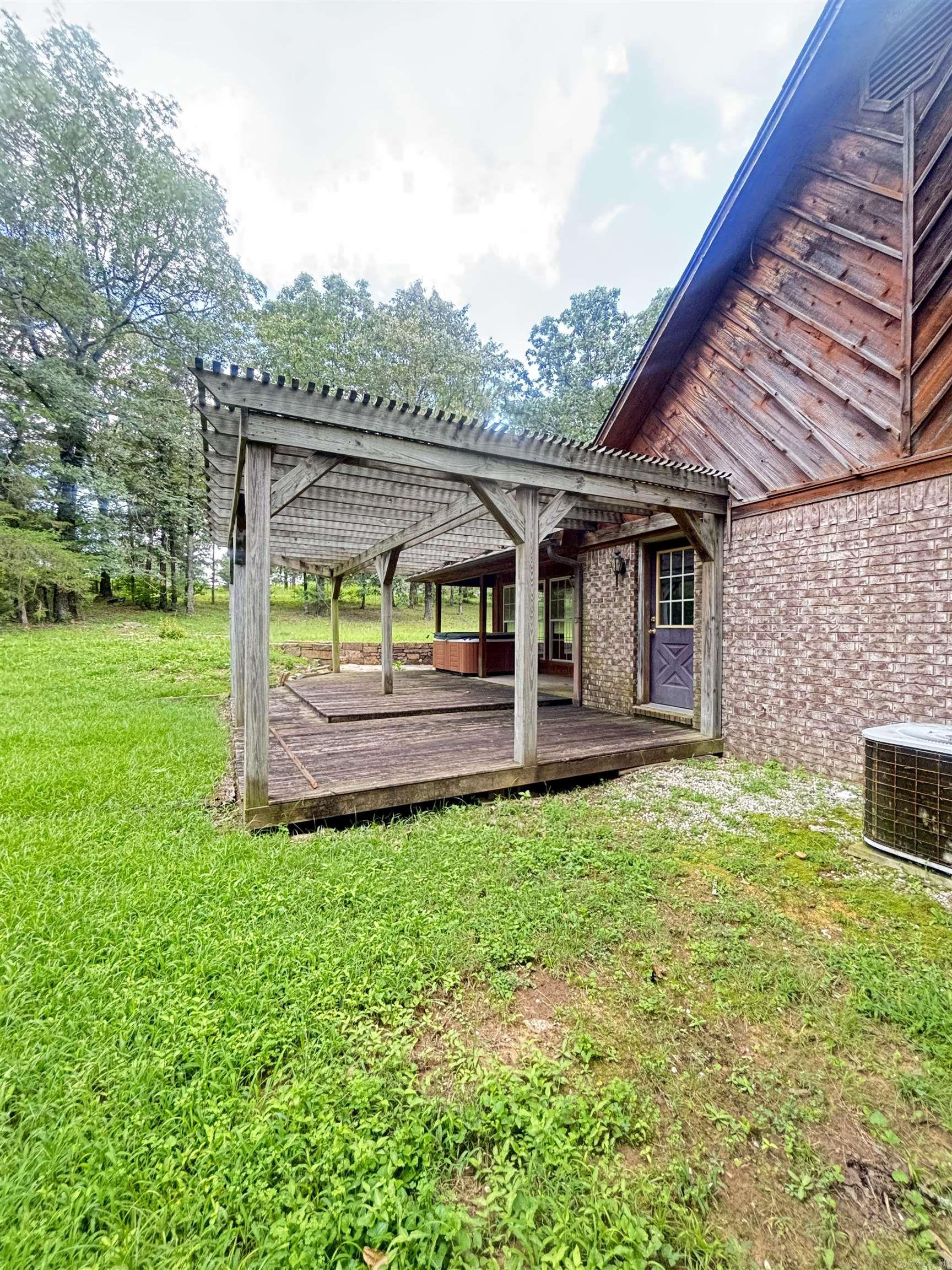 13 Artesian Well Road New Blaine, AR 72851