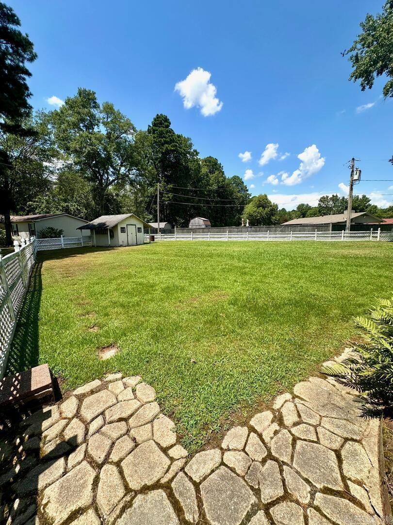 6807 Wilhelmina Cove Pine Bluff, AR 71603-0000