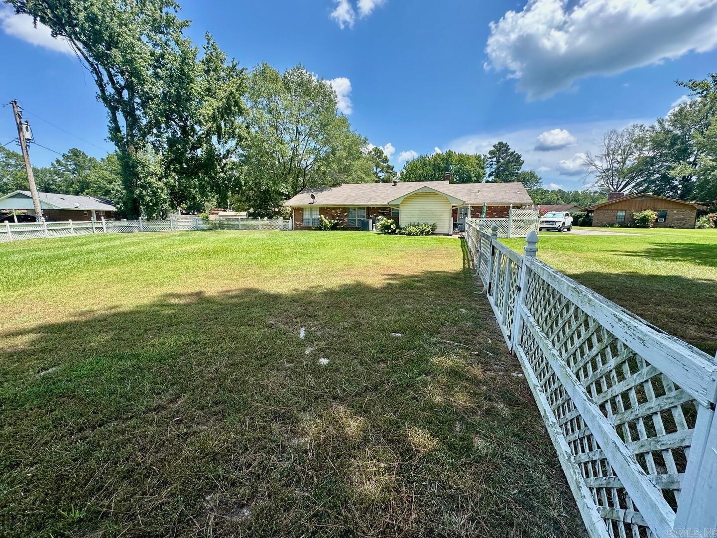 6807 Wilhelmina Cove Pine Bluff, AR 71603-0000