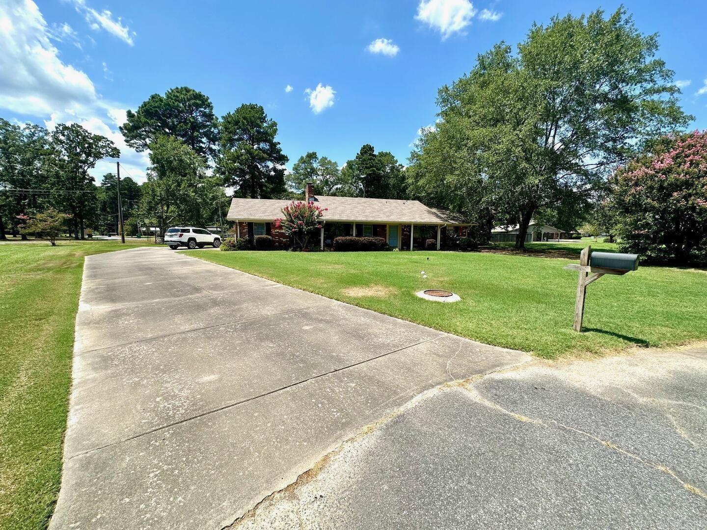 6807 Wilhelmina Cove Pine Bluff, AR 71603-0000