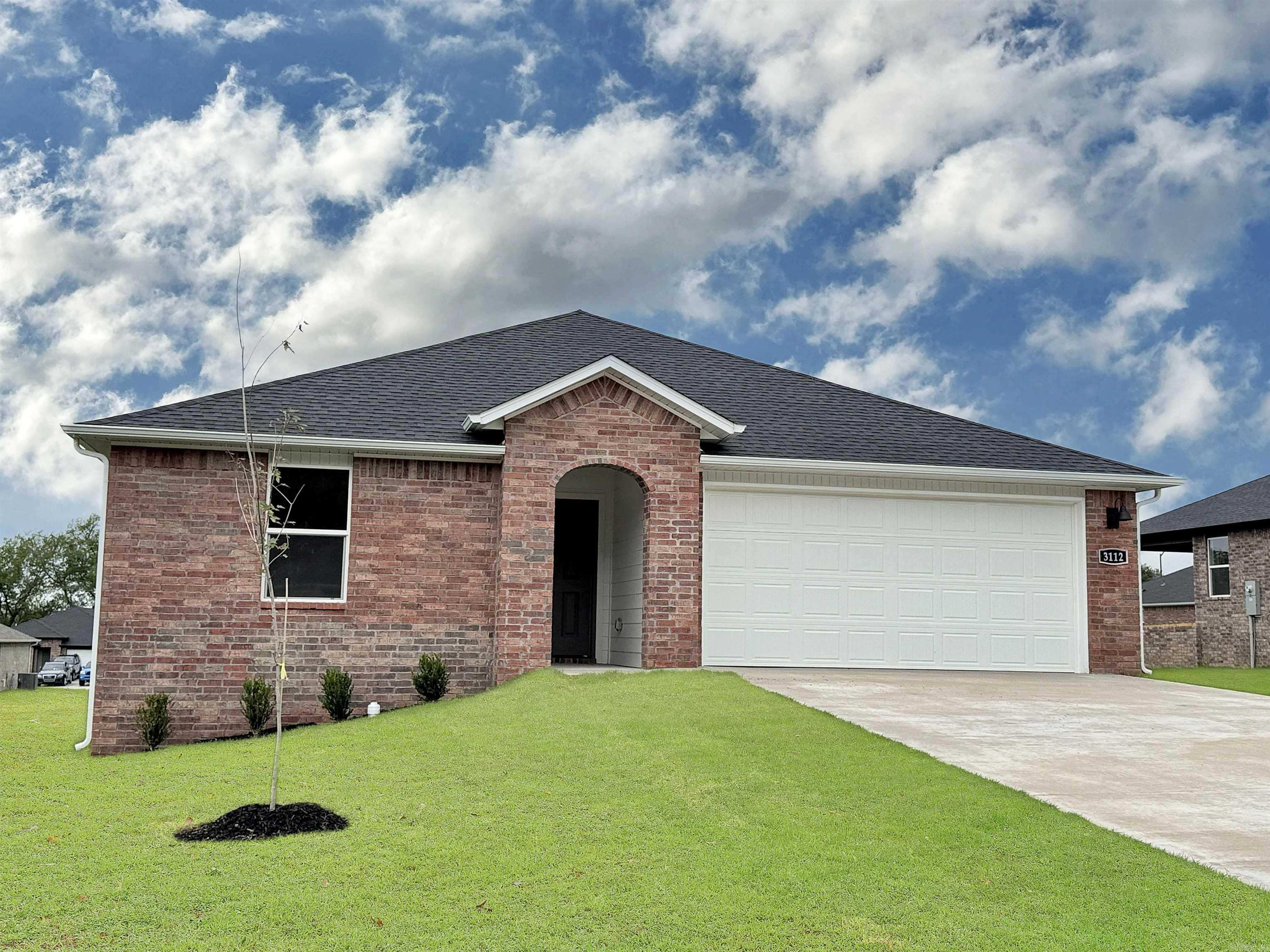 107 E Sunbelt Court Mayflower, AR 72106