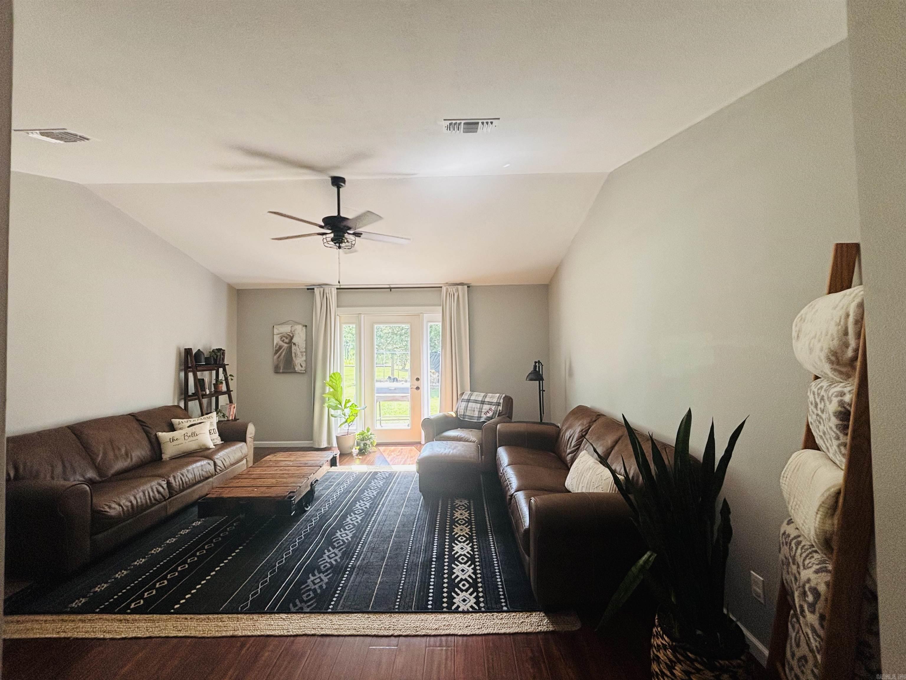 706 N 333 Highway Marshall, AR 72650