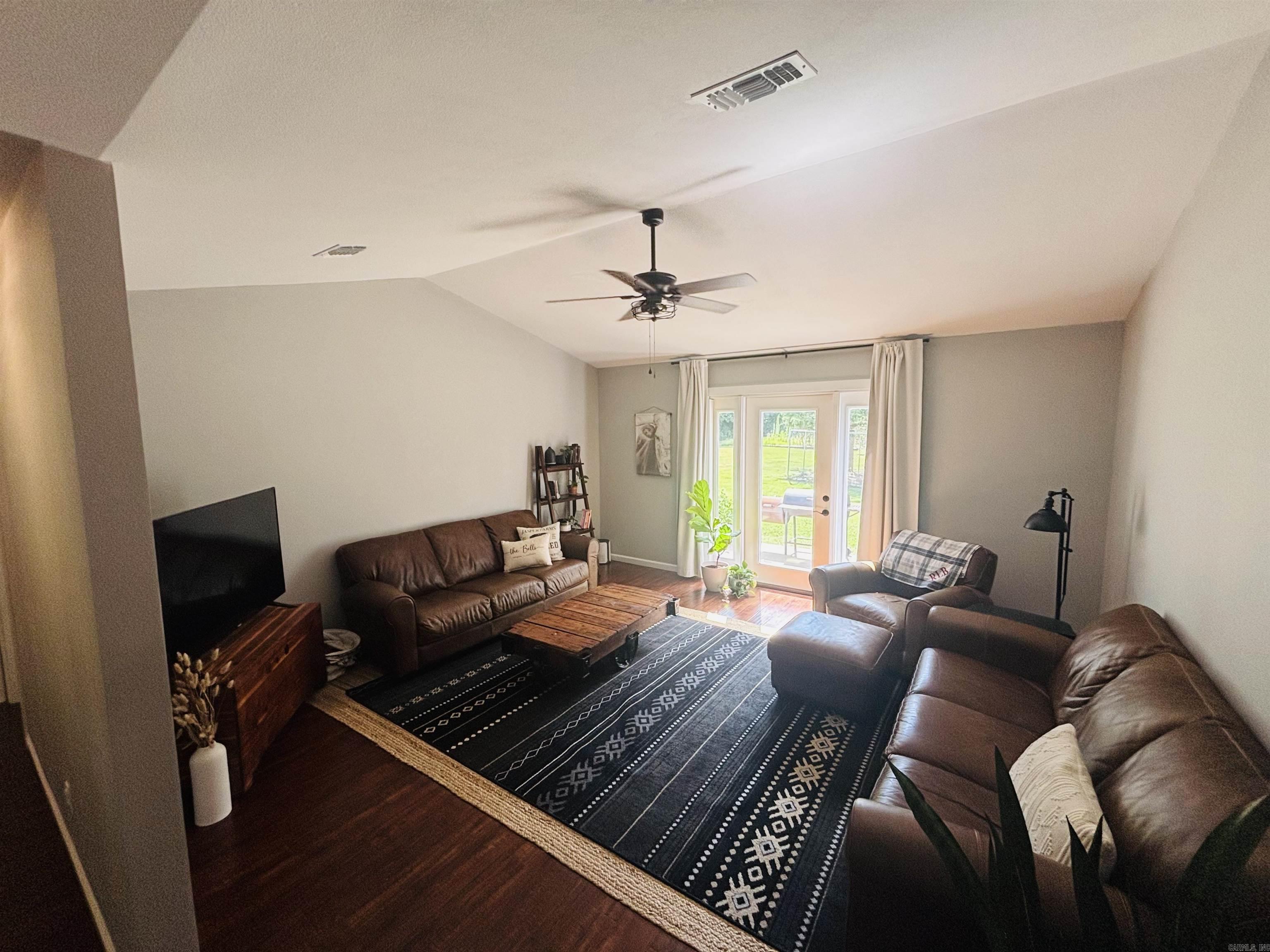 706 N 333 Highway Marshall, AR 72650