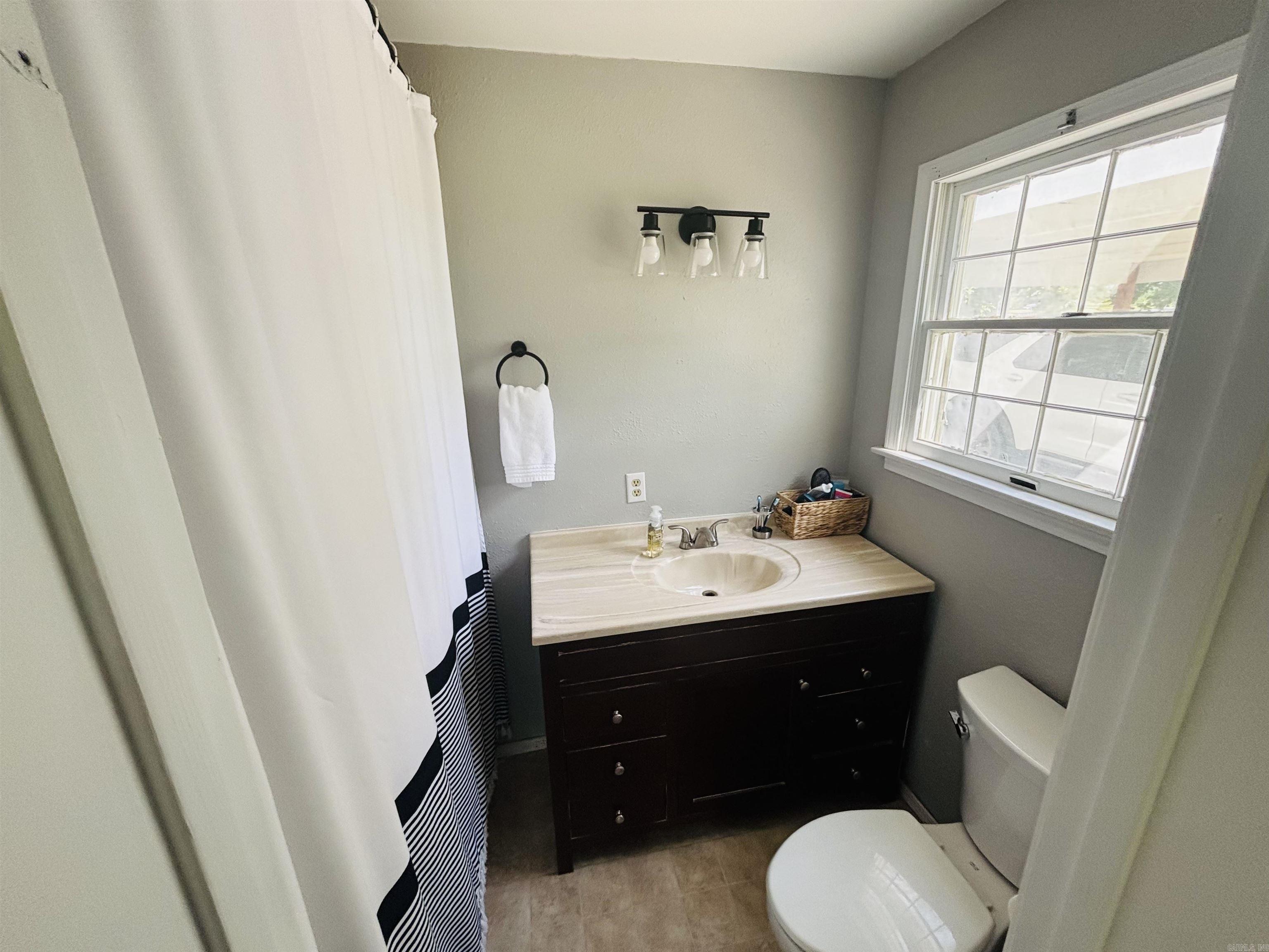 706 N 333 Highway Marshall, AR 72650