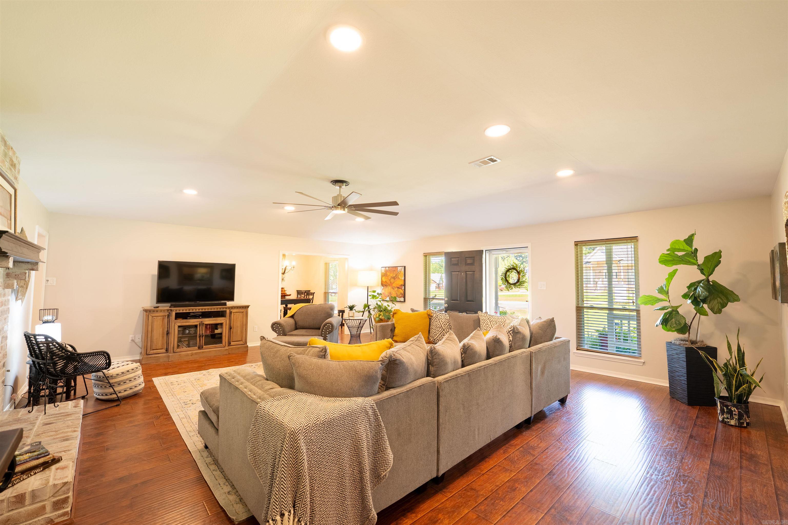 1 Club Court Jacksonville, AR 72076