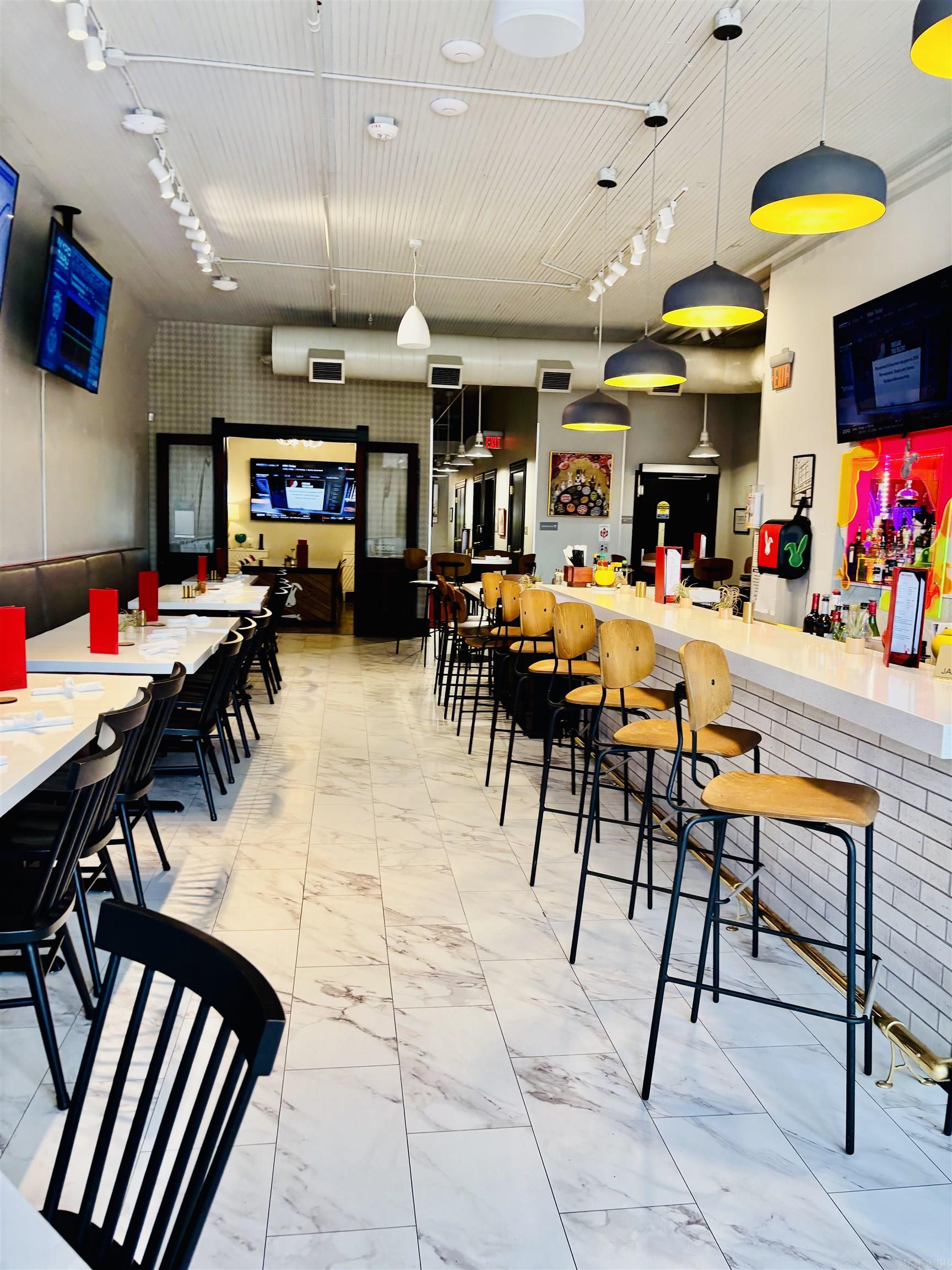 105 W Front  Lonoke, AR