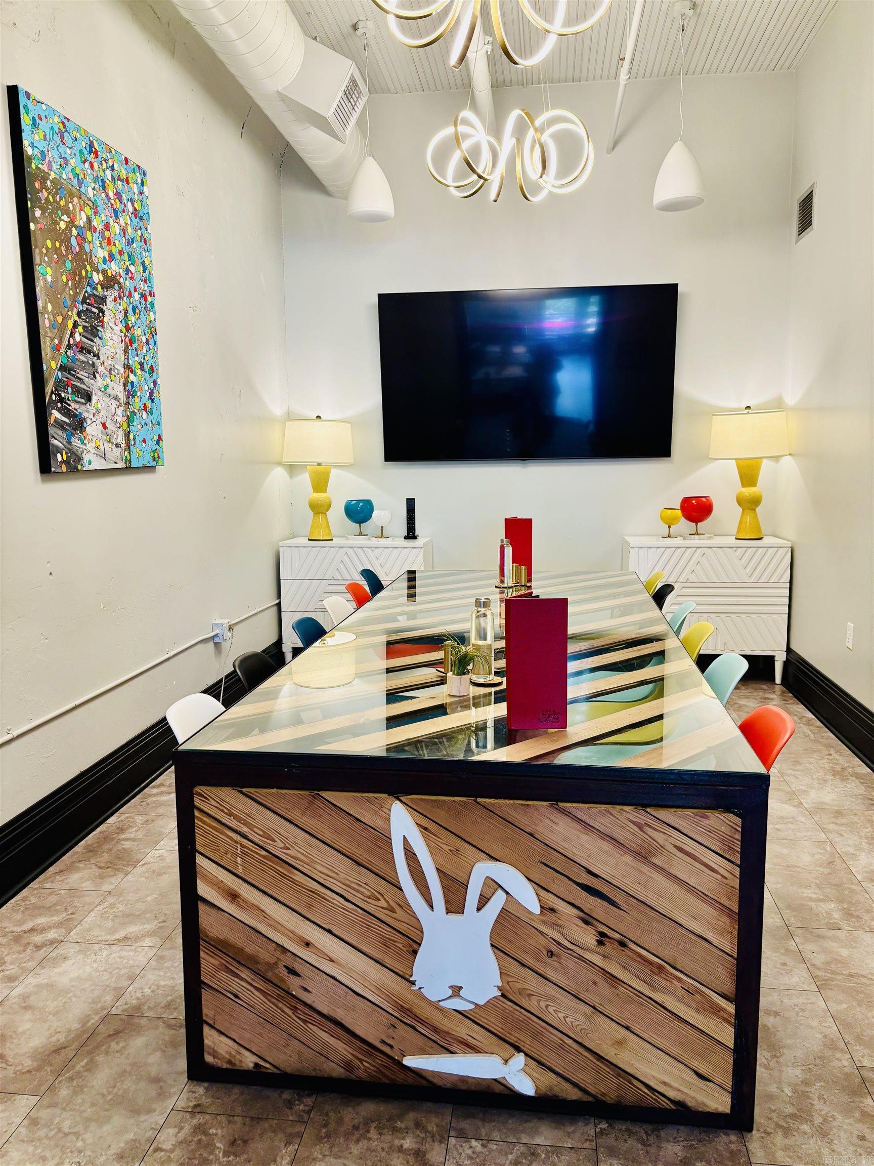 105 W Front  Lonoke, AR