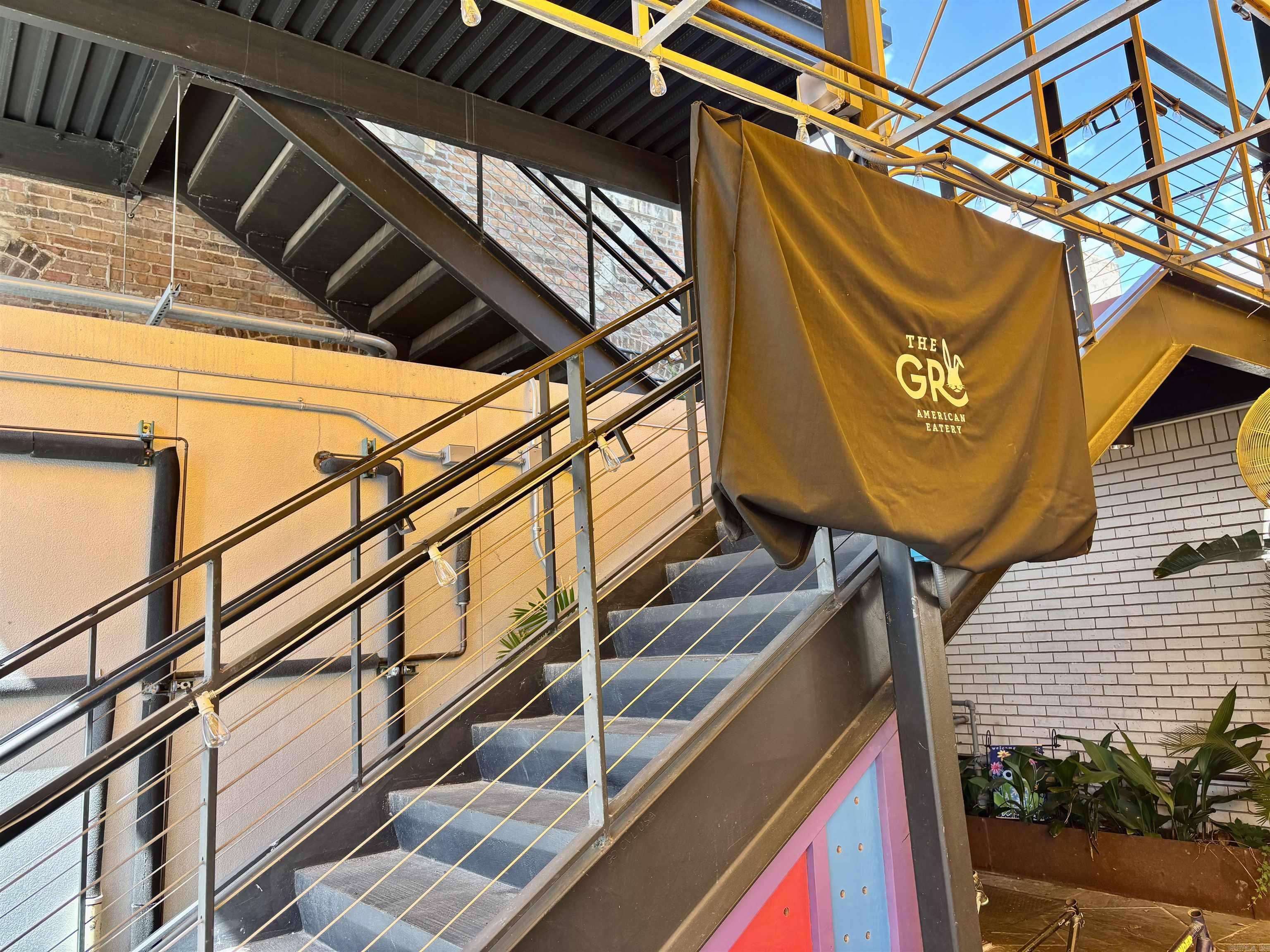 105 W Front  Lonoke, AR