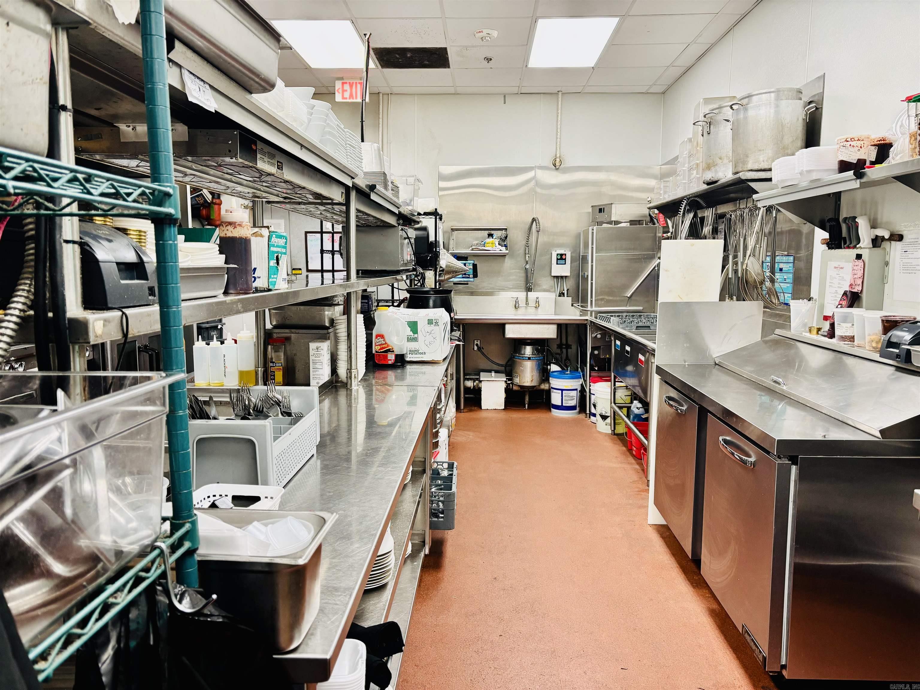 105 W Front  Lonoke, AR