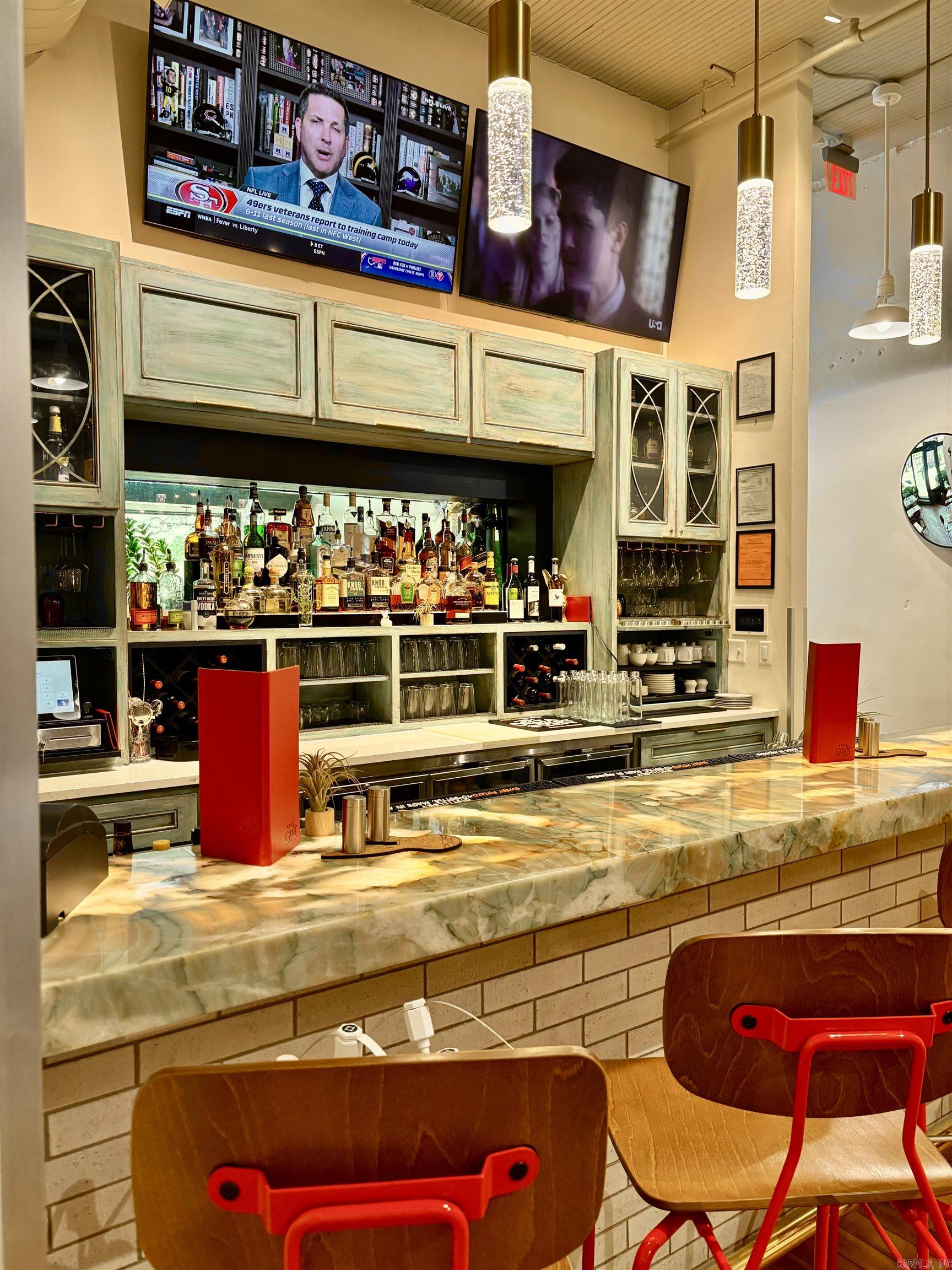 105 W Front  Lonoke, AR