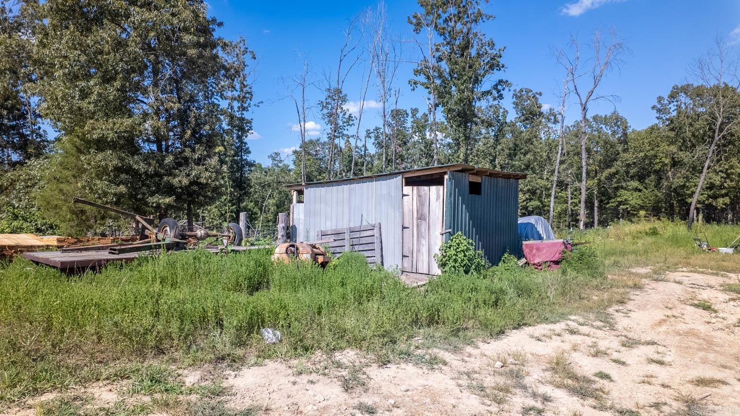 645 County Road 201  Alton, MO