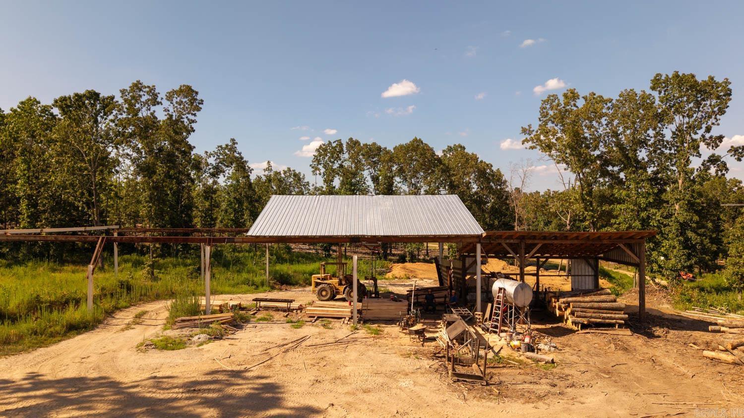 645 County Road 201  Alton, MO