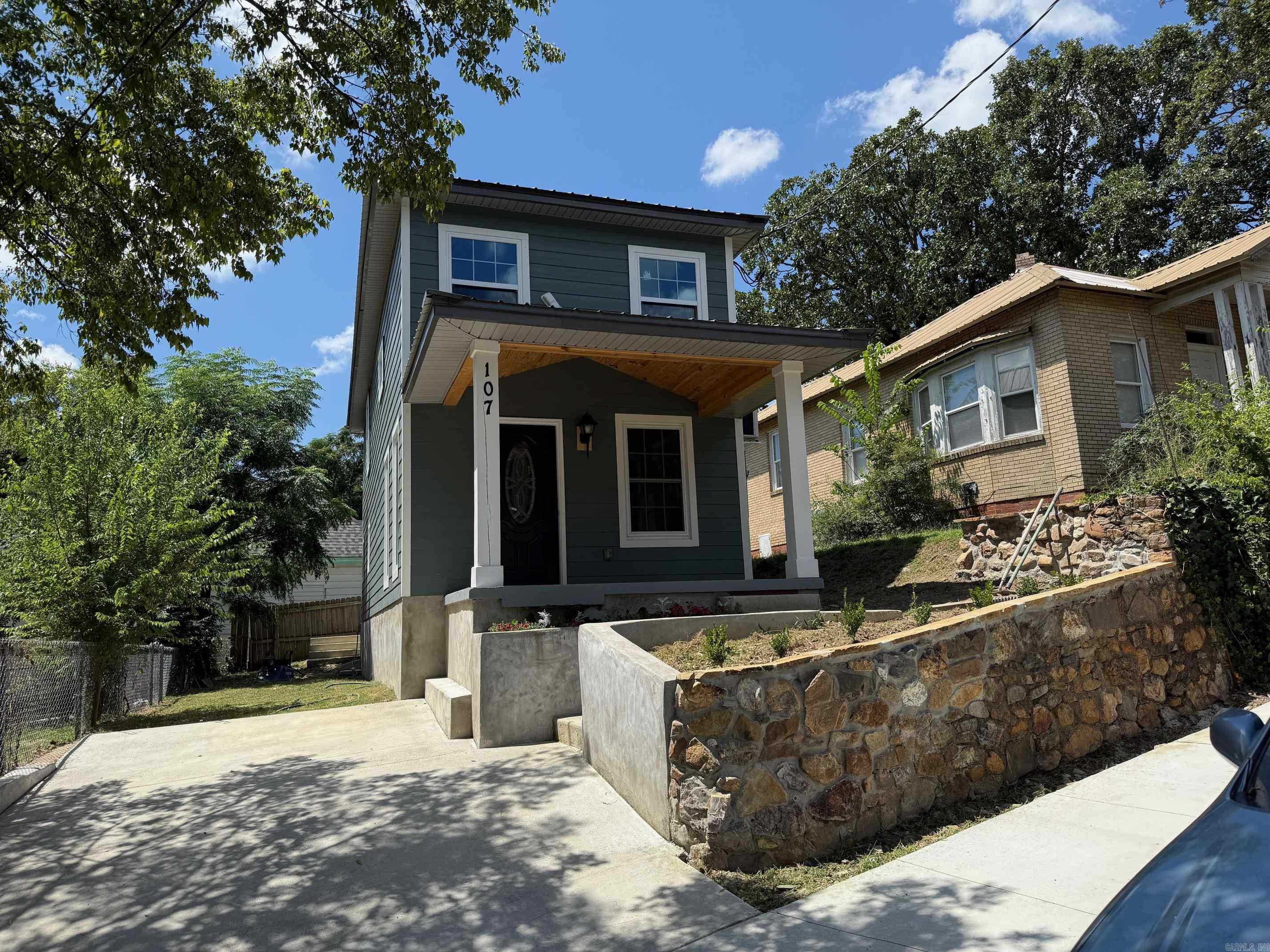 107 Liberty Street Hot Springs, AR 71913