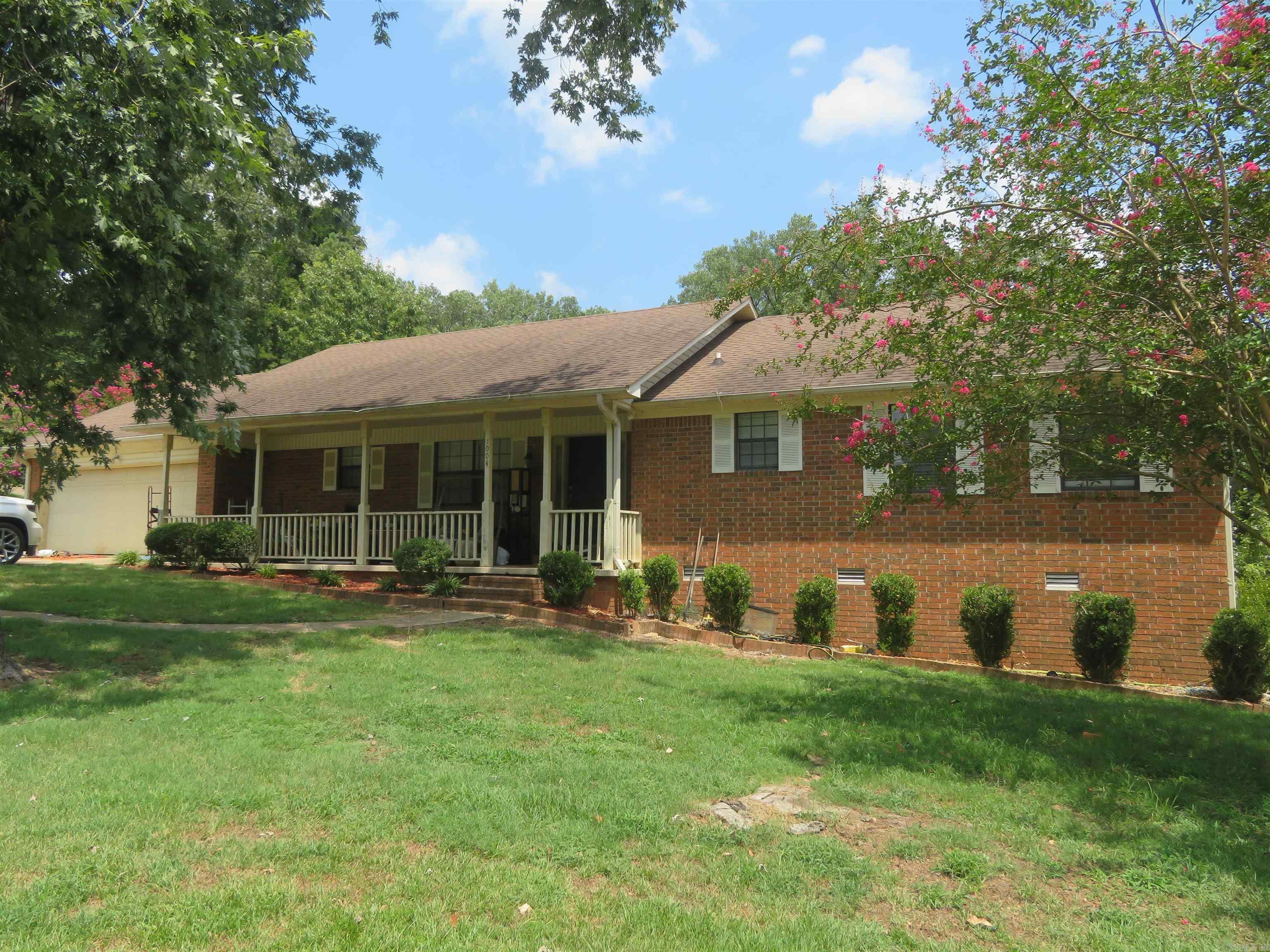 1004 N 26th Street Arkadelphia, AR 71923-5309