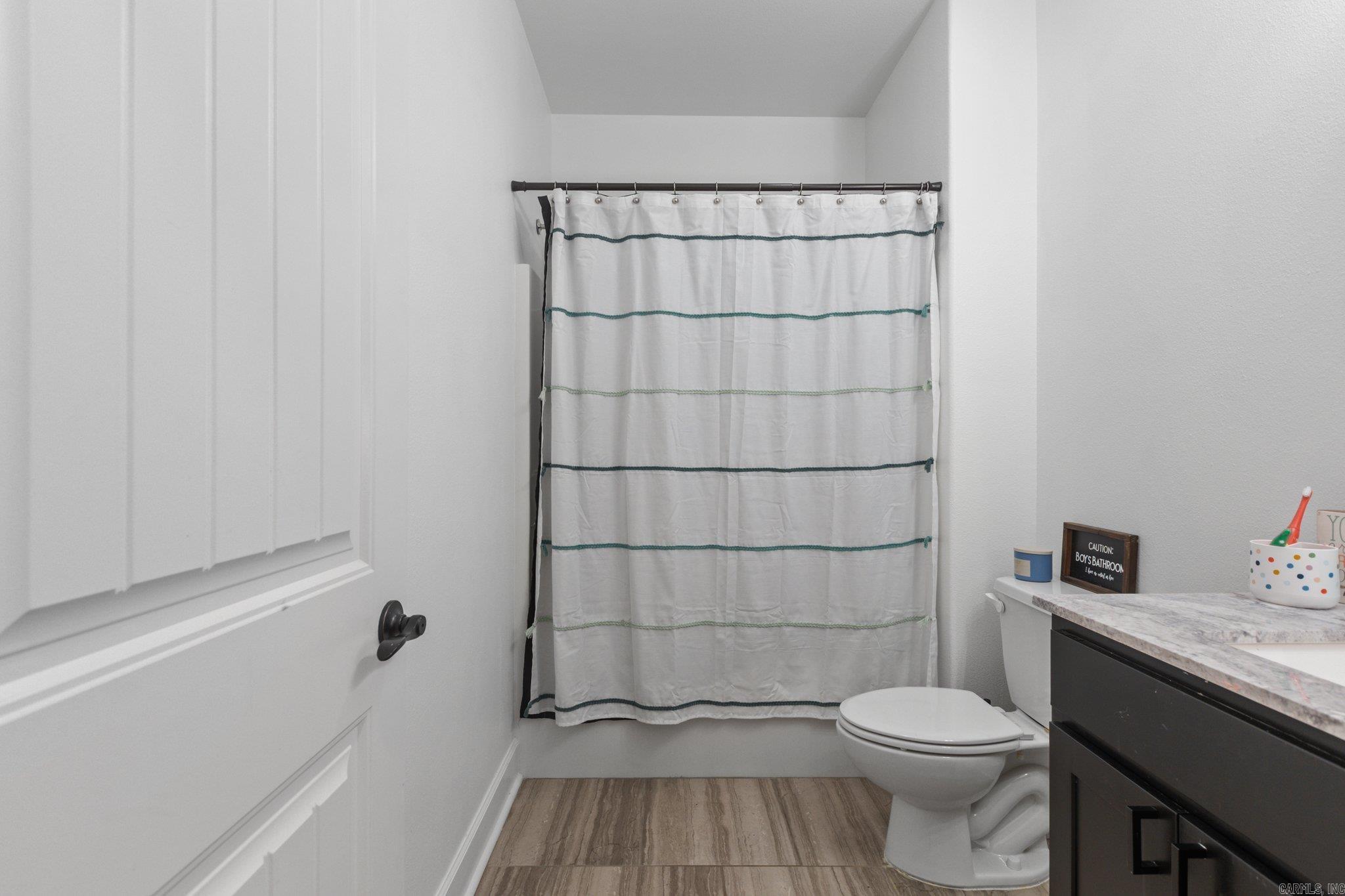 6898 Grace Village  Alexander, AR