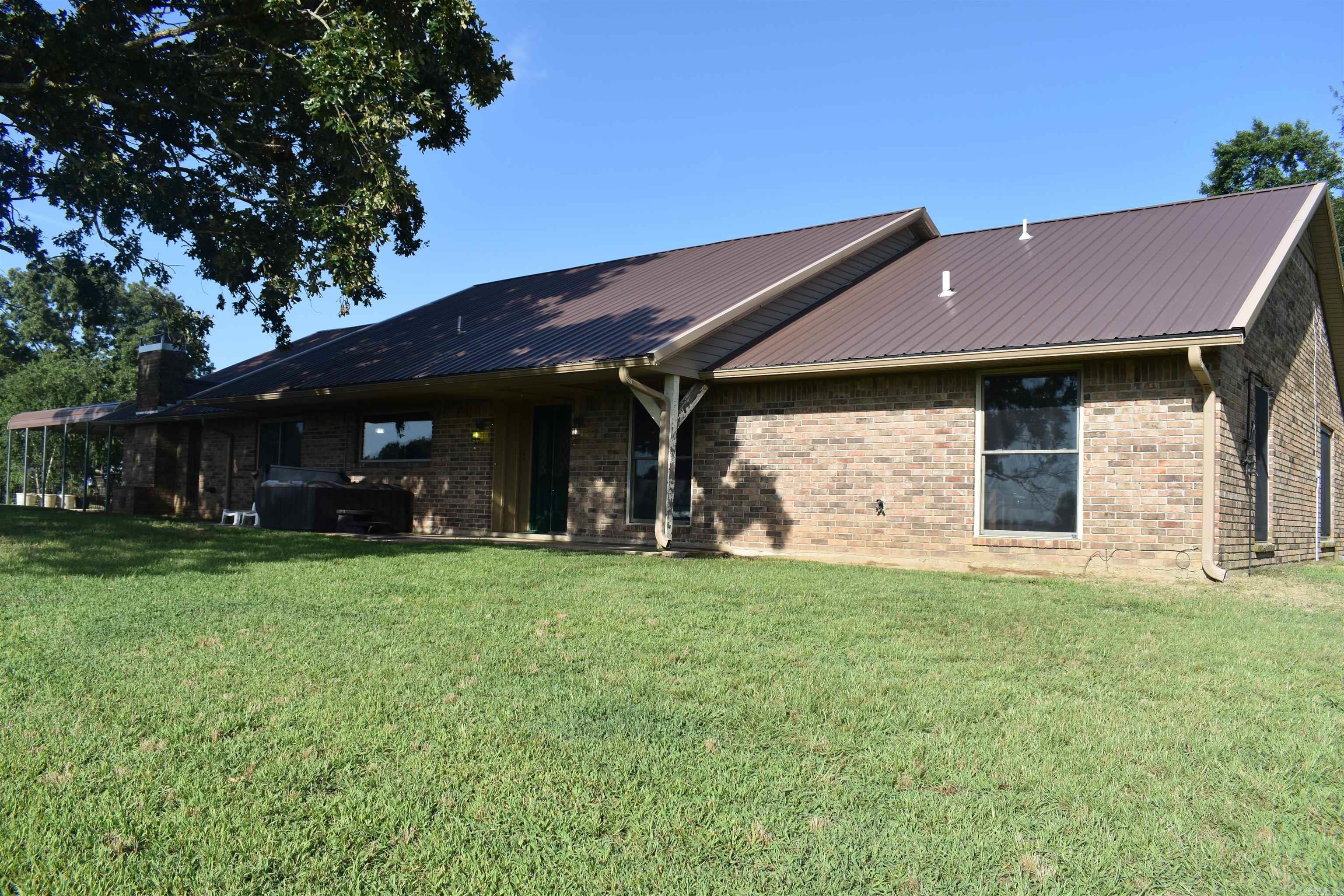 158 CLC Lane  Mena, AR