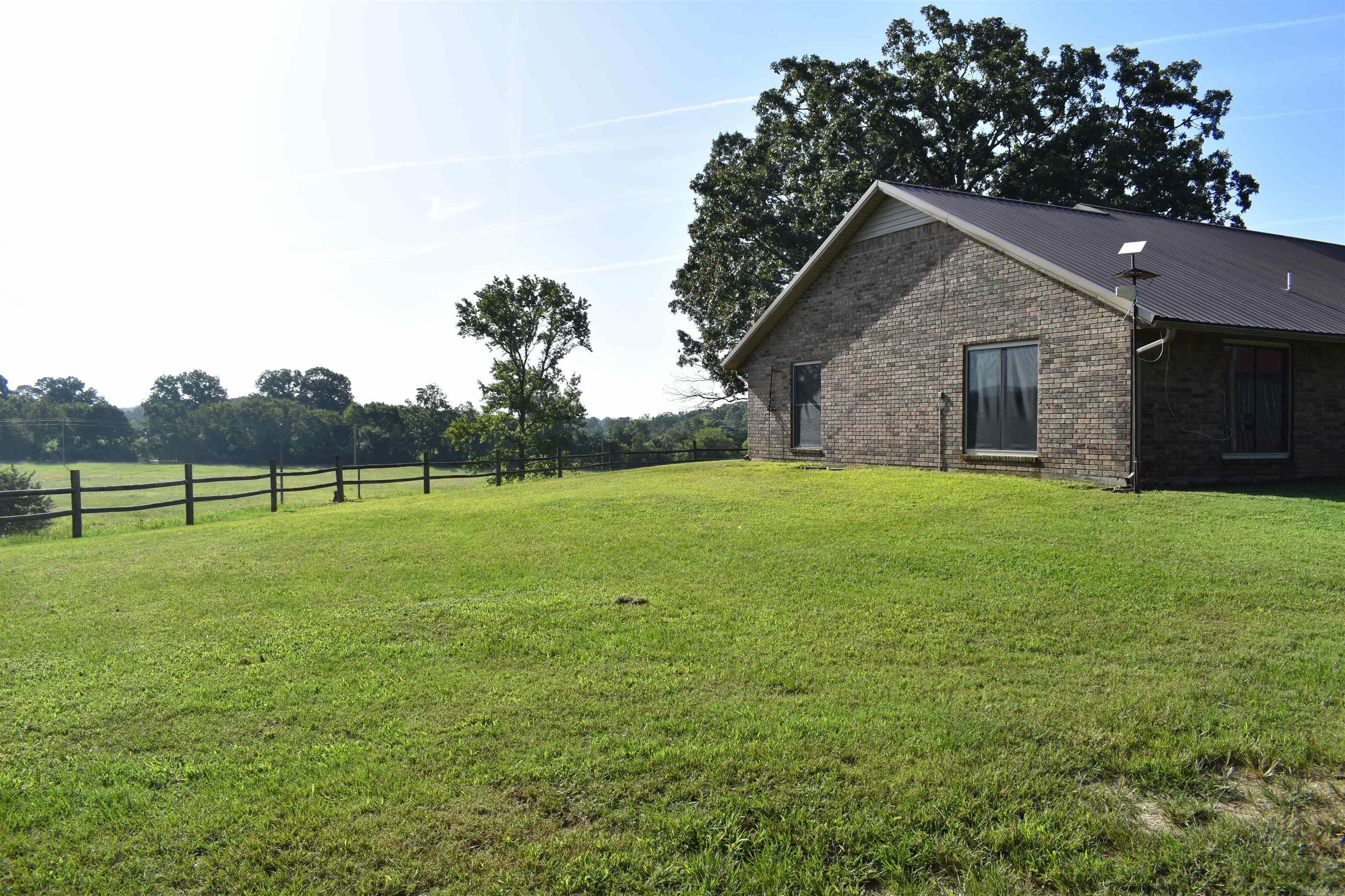 158 CLC Lane  Mena, AR