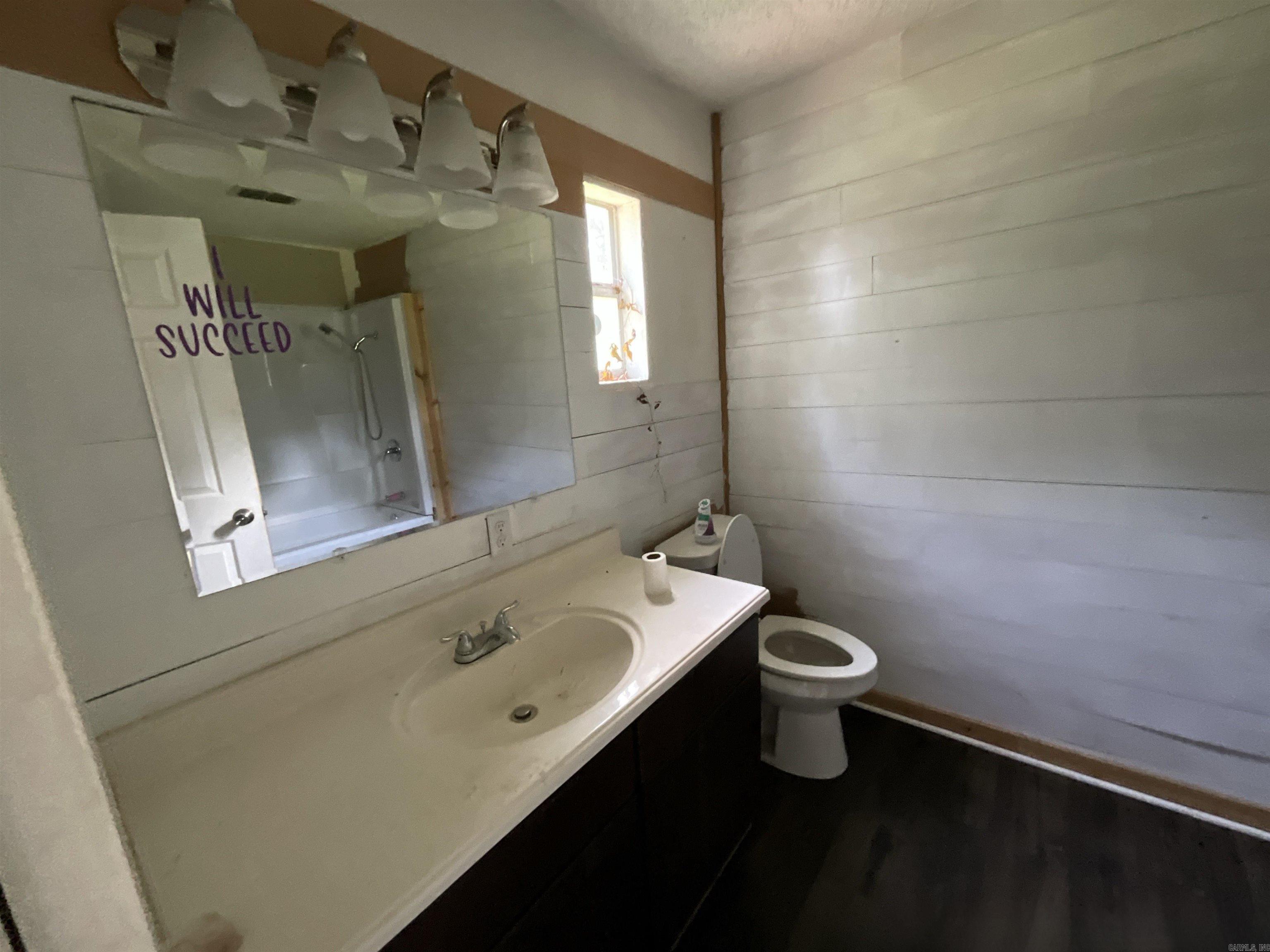 308 E Douglas  Jefferson, TX