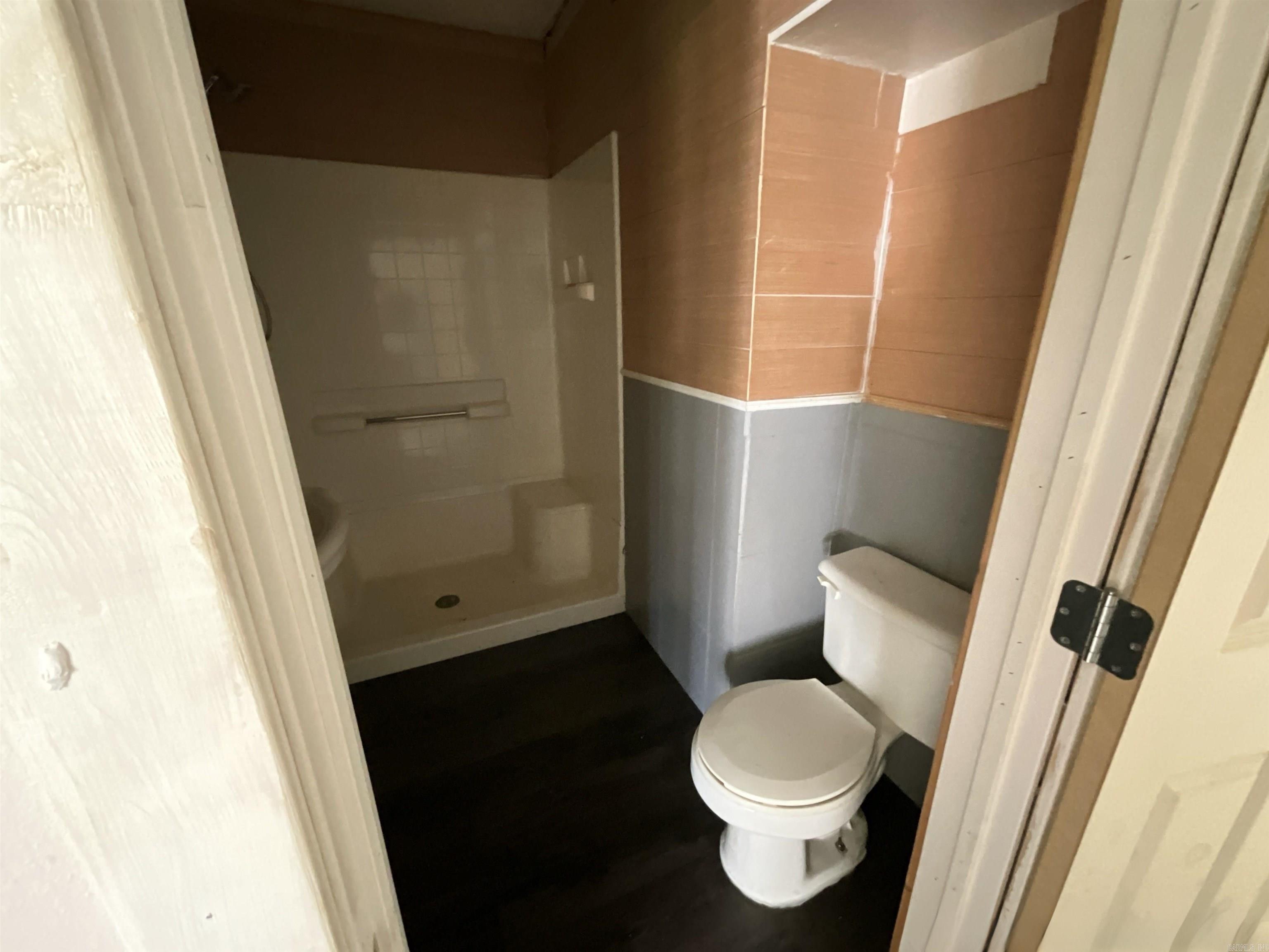 308 E Douglas  Jefferson, TX