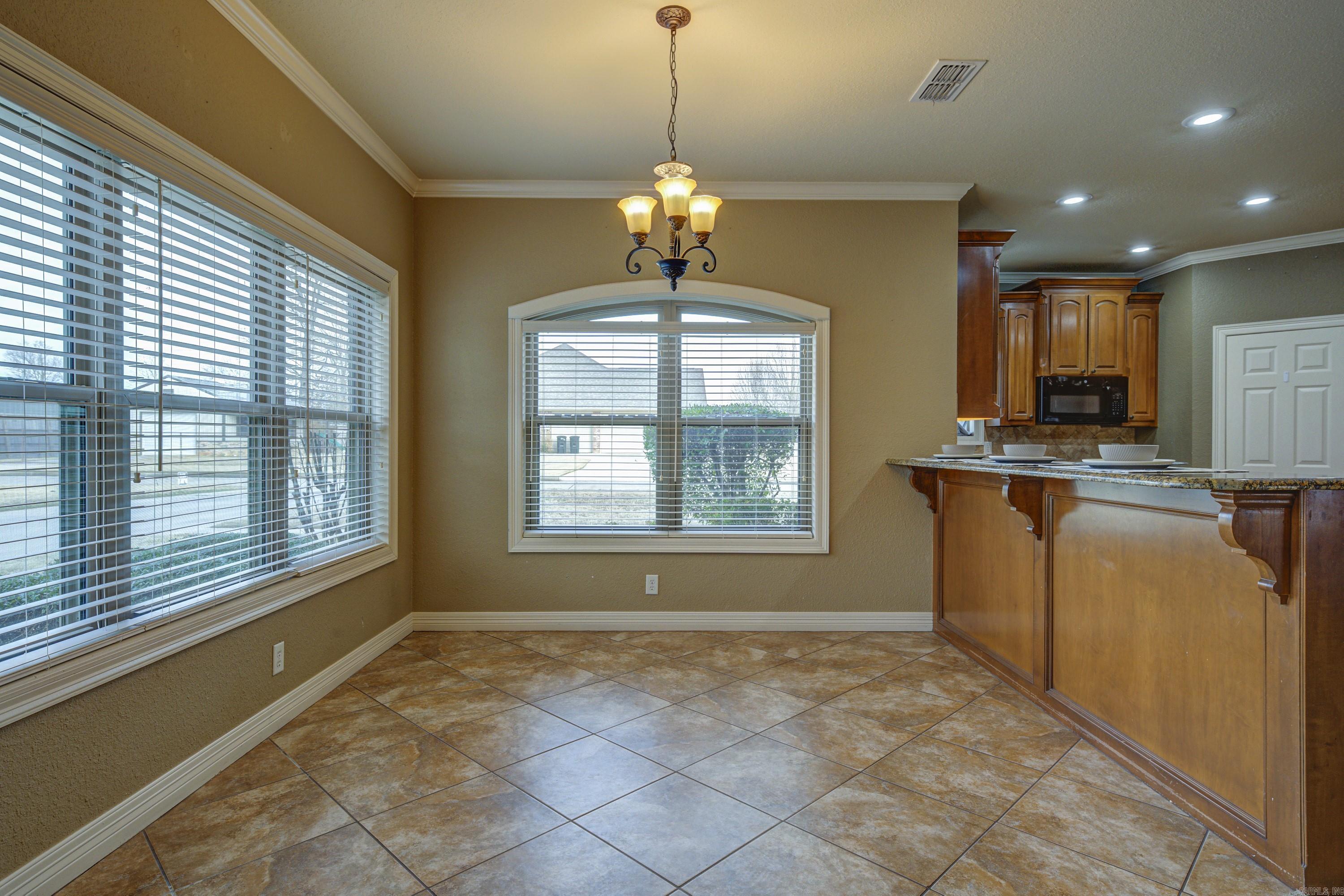 6601 Country Hills Drive Texarkana, AR 71854-2725