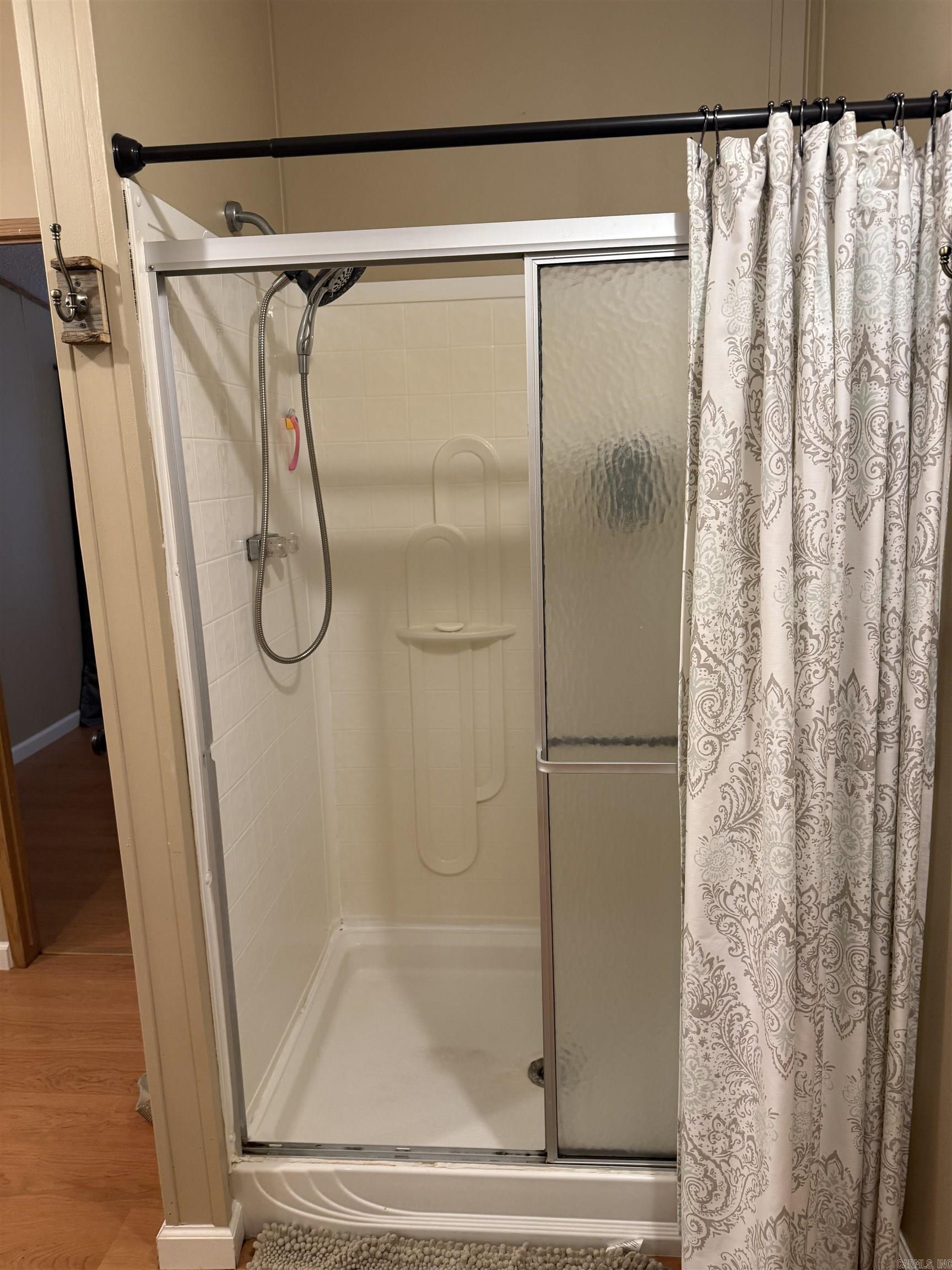 150 Hazelwood Drive Greers Ferry, AR 72067