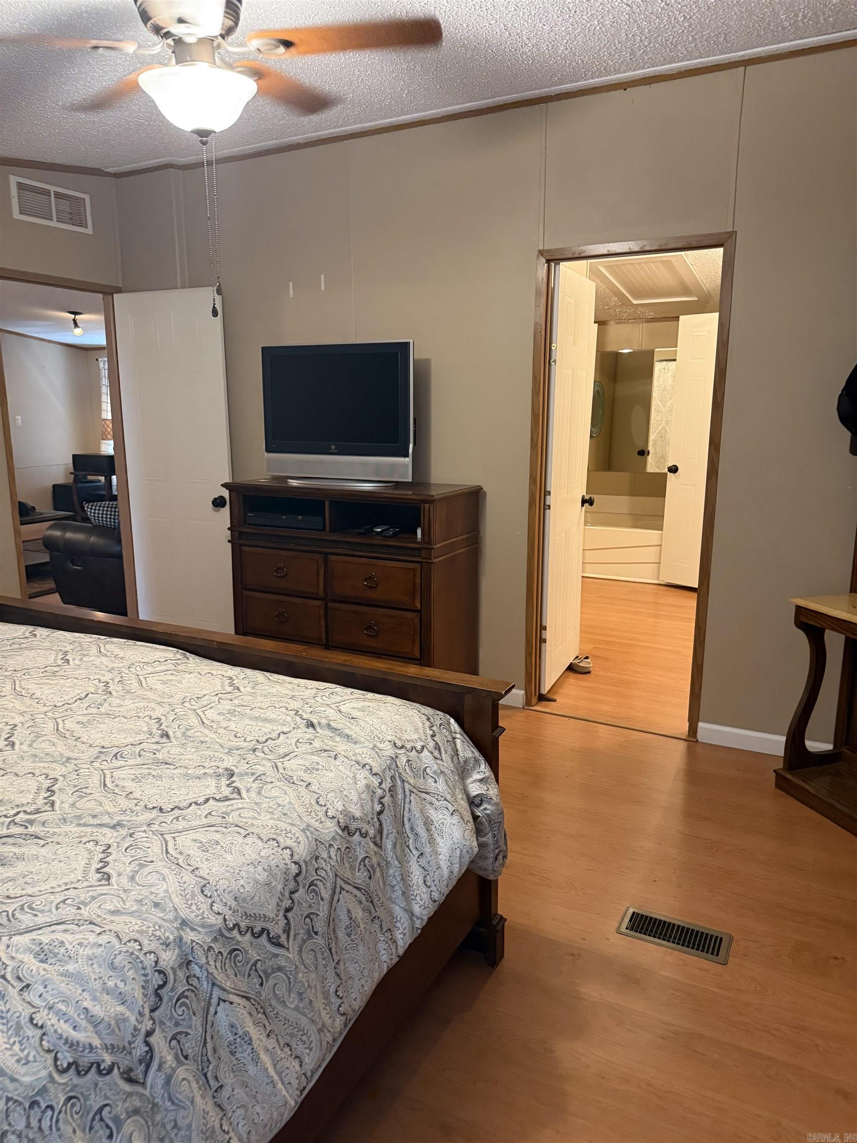 150 Hazelwood Drive Greers Ferry, AR 72067