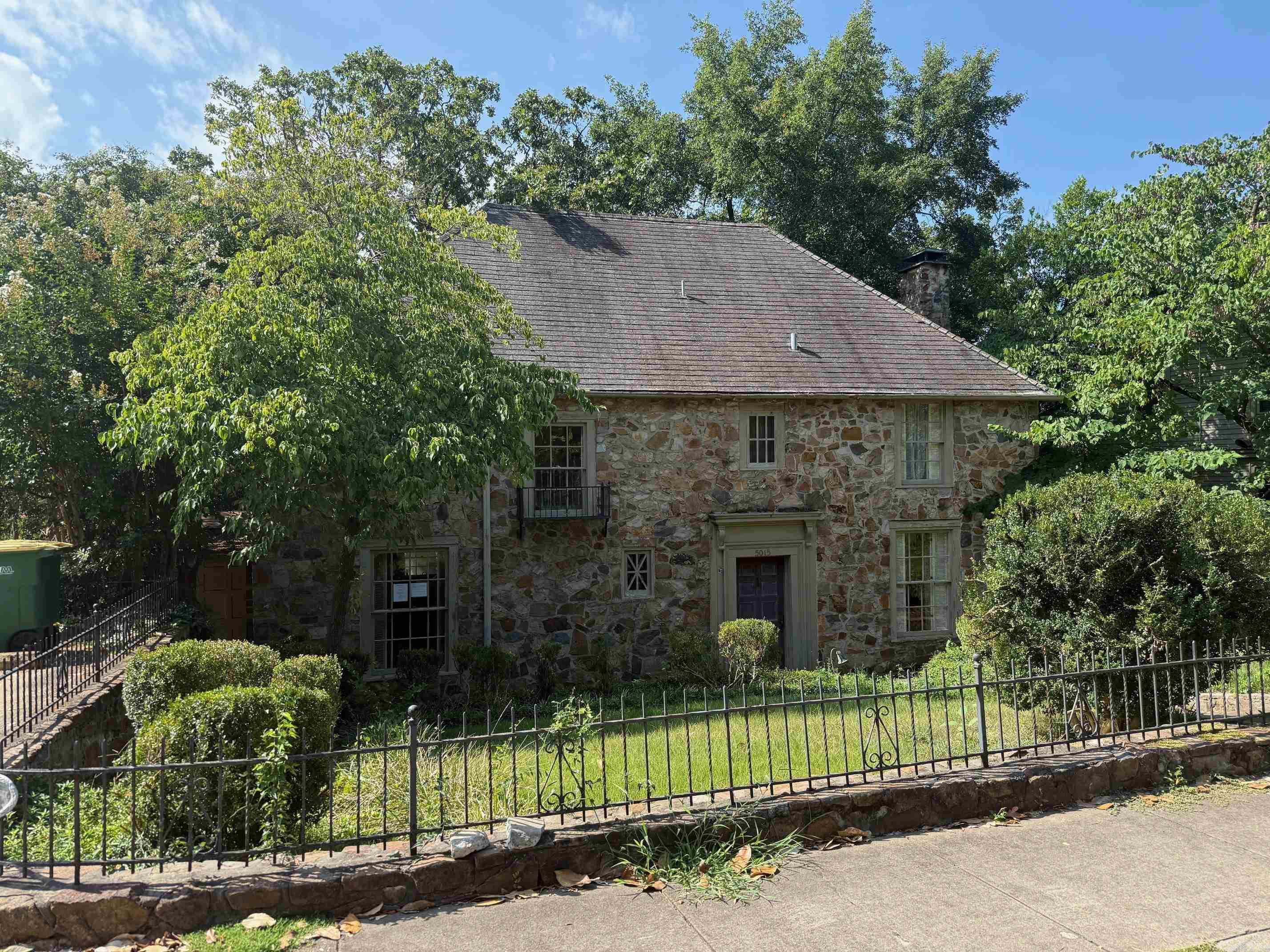 5015 E Crestwood Drive Little Rock, AR 72207