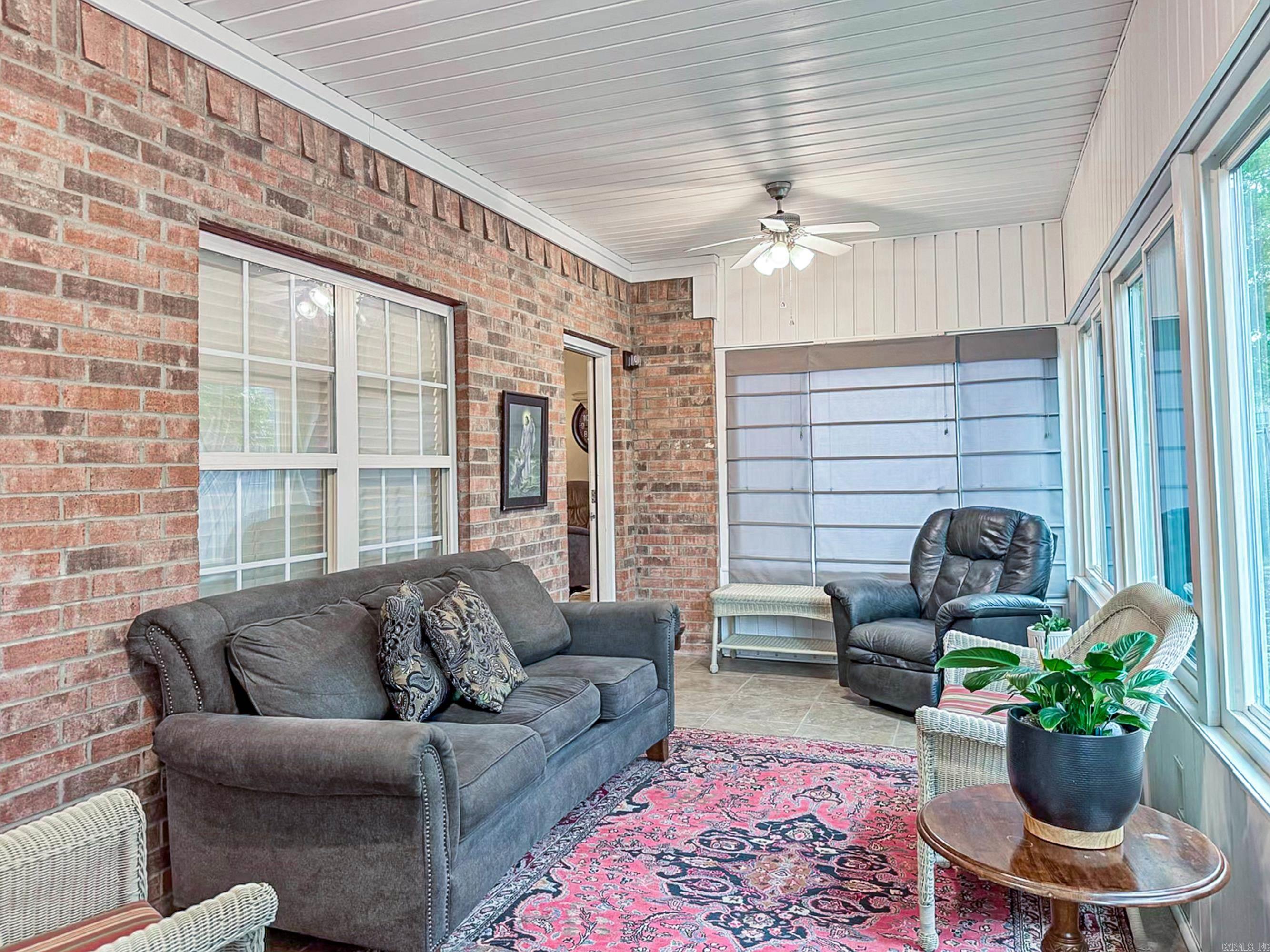 105 Valderrama Drive Benton, AR 72015