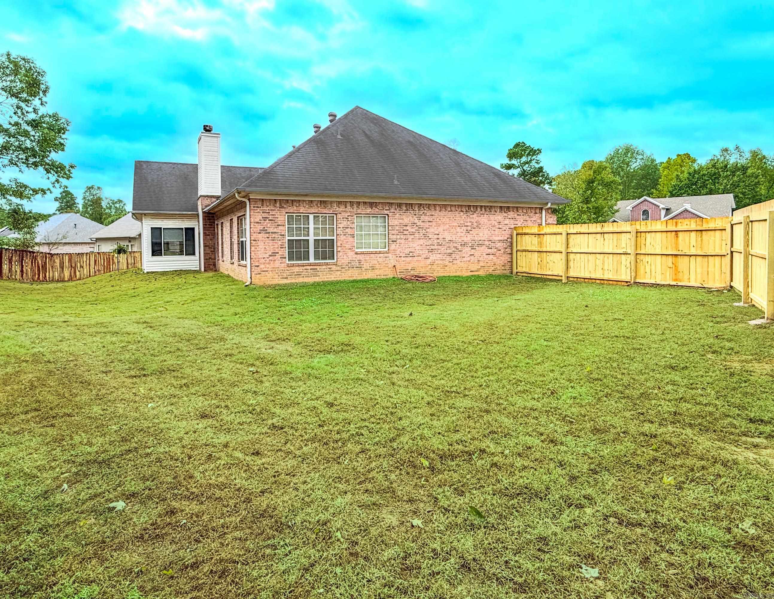 105 Valderrama Drive Benton, AR 72015