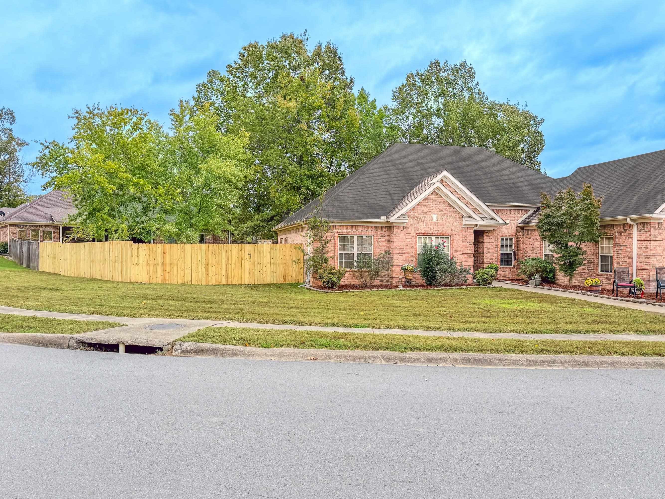 105 Valderrama Drive Benton, AR 72015