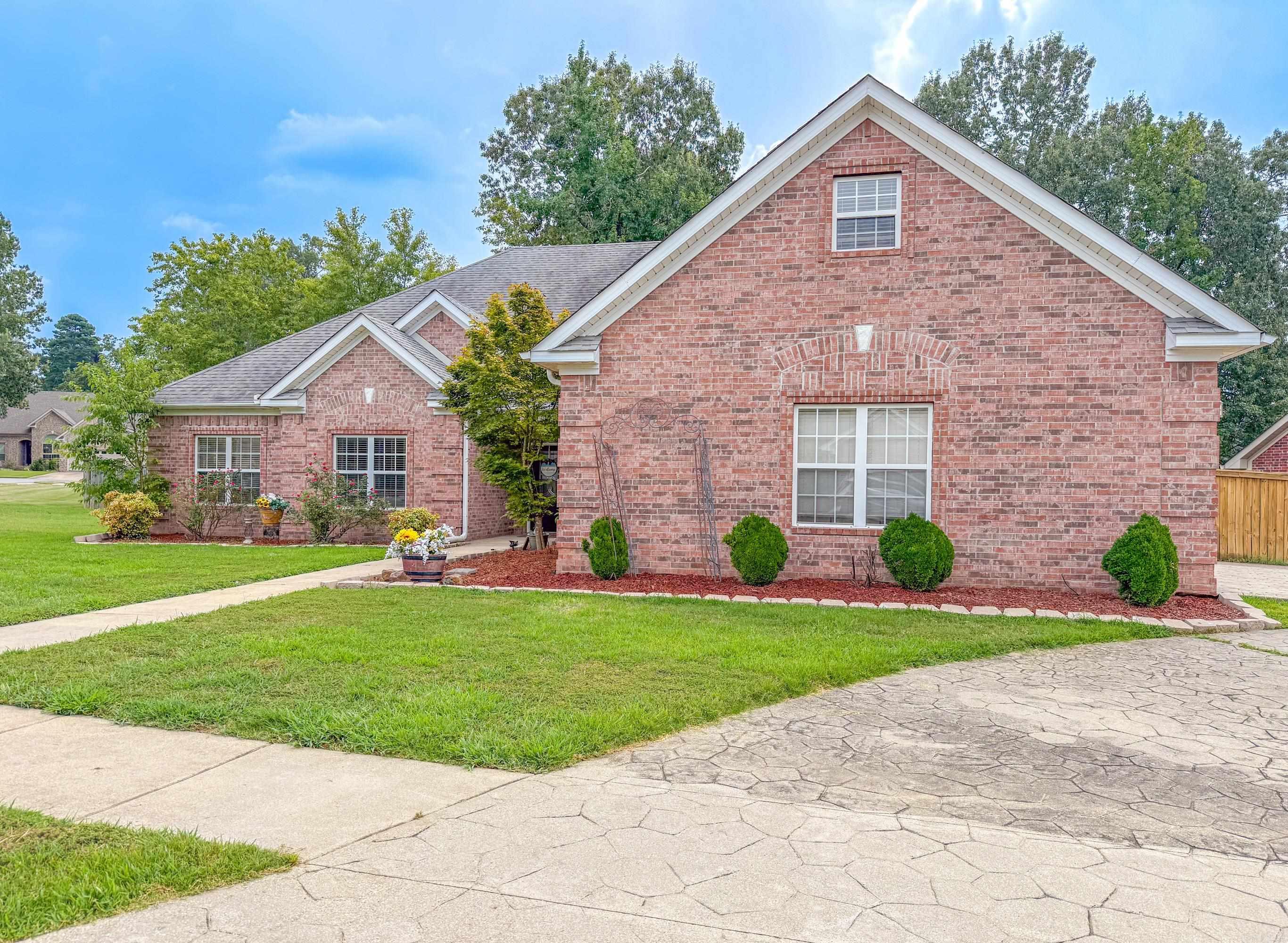 105 Valderrama Drive Benton, AR 72015