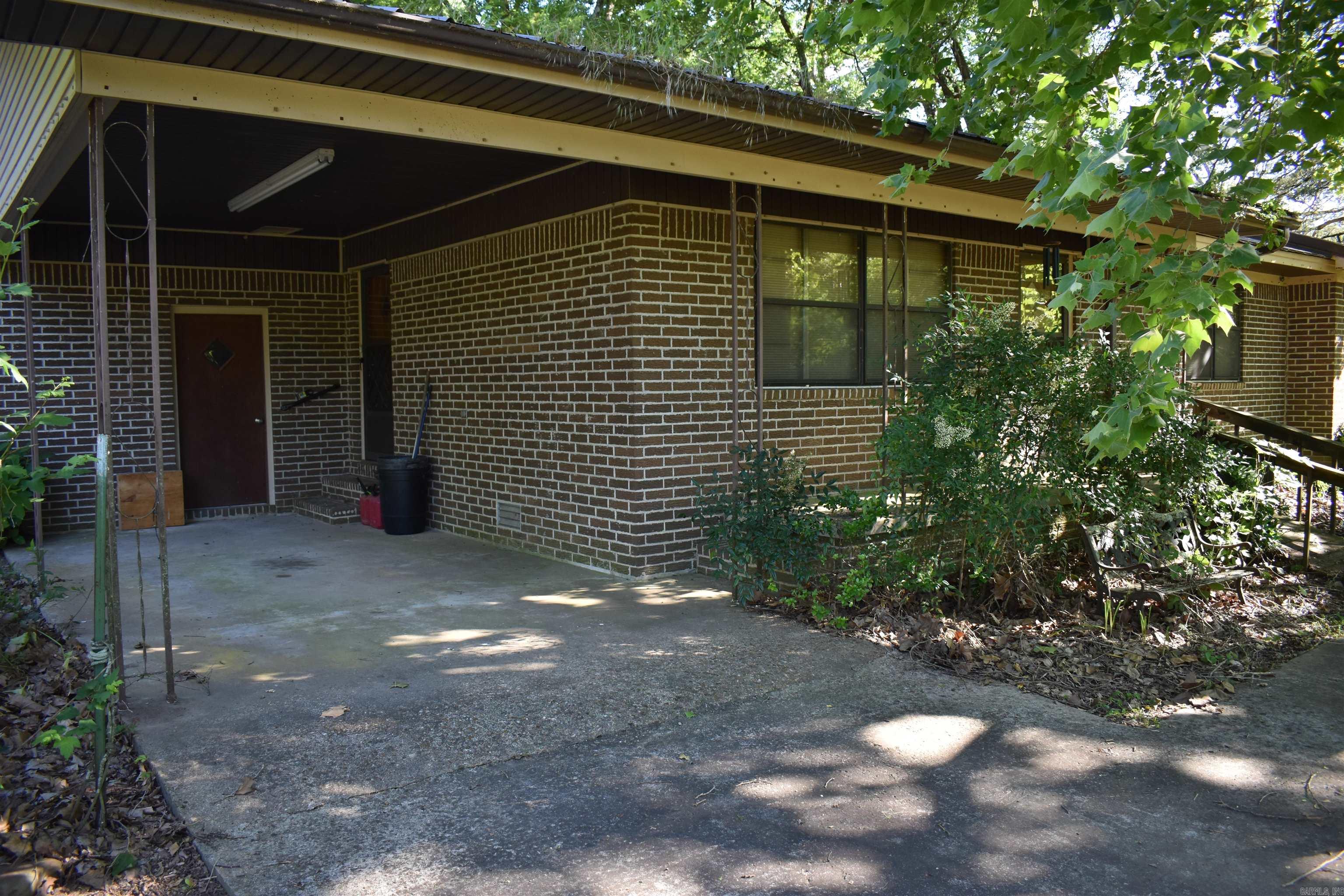 26723 Highway 80 Danville, AR 72833