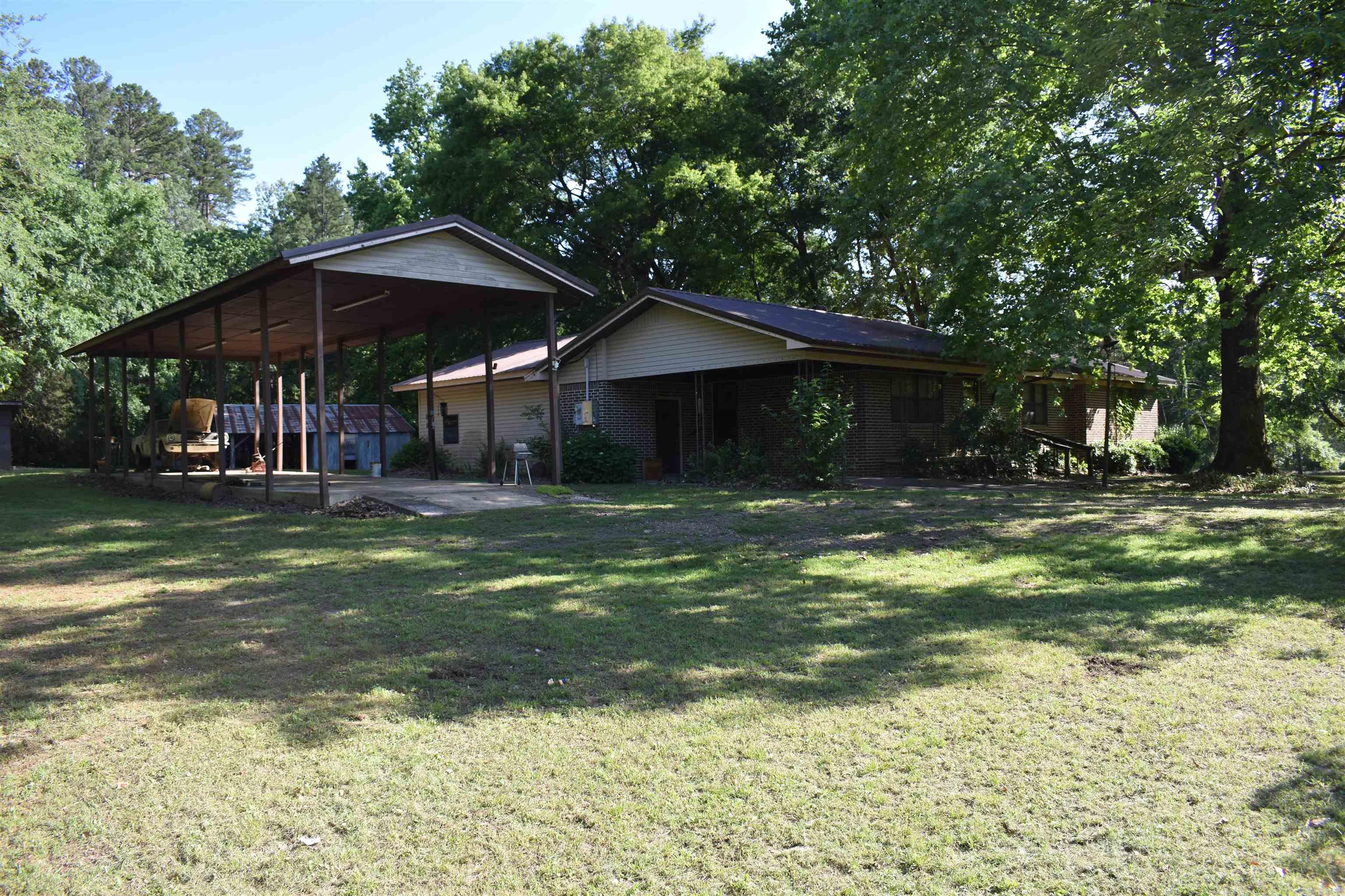 26723 Highway 80 Danville, AR 72833