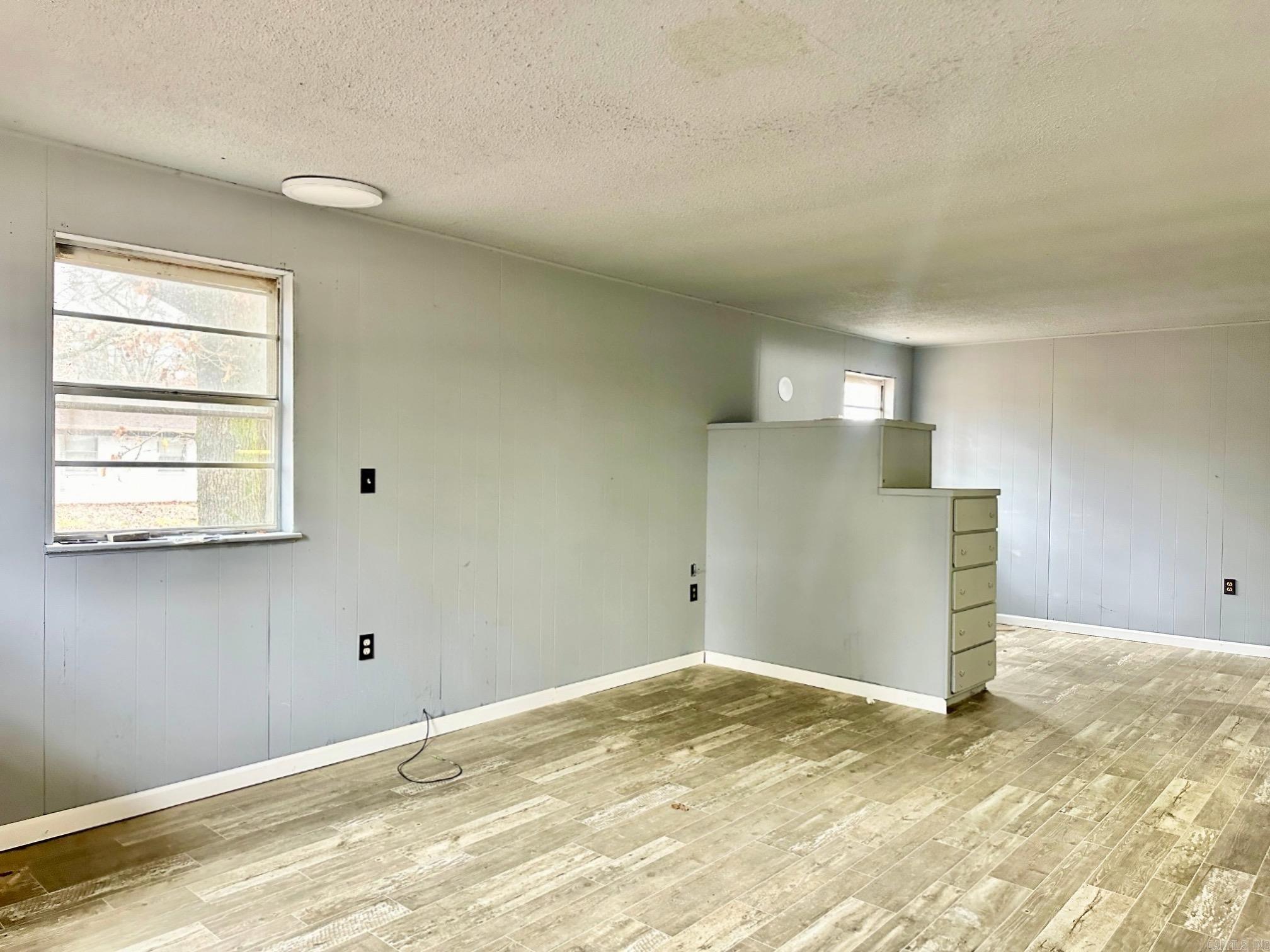 195, 18, 208 CR 137  Corning, AR