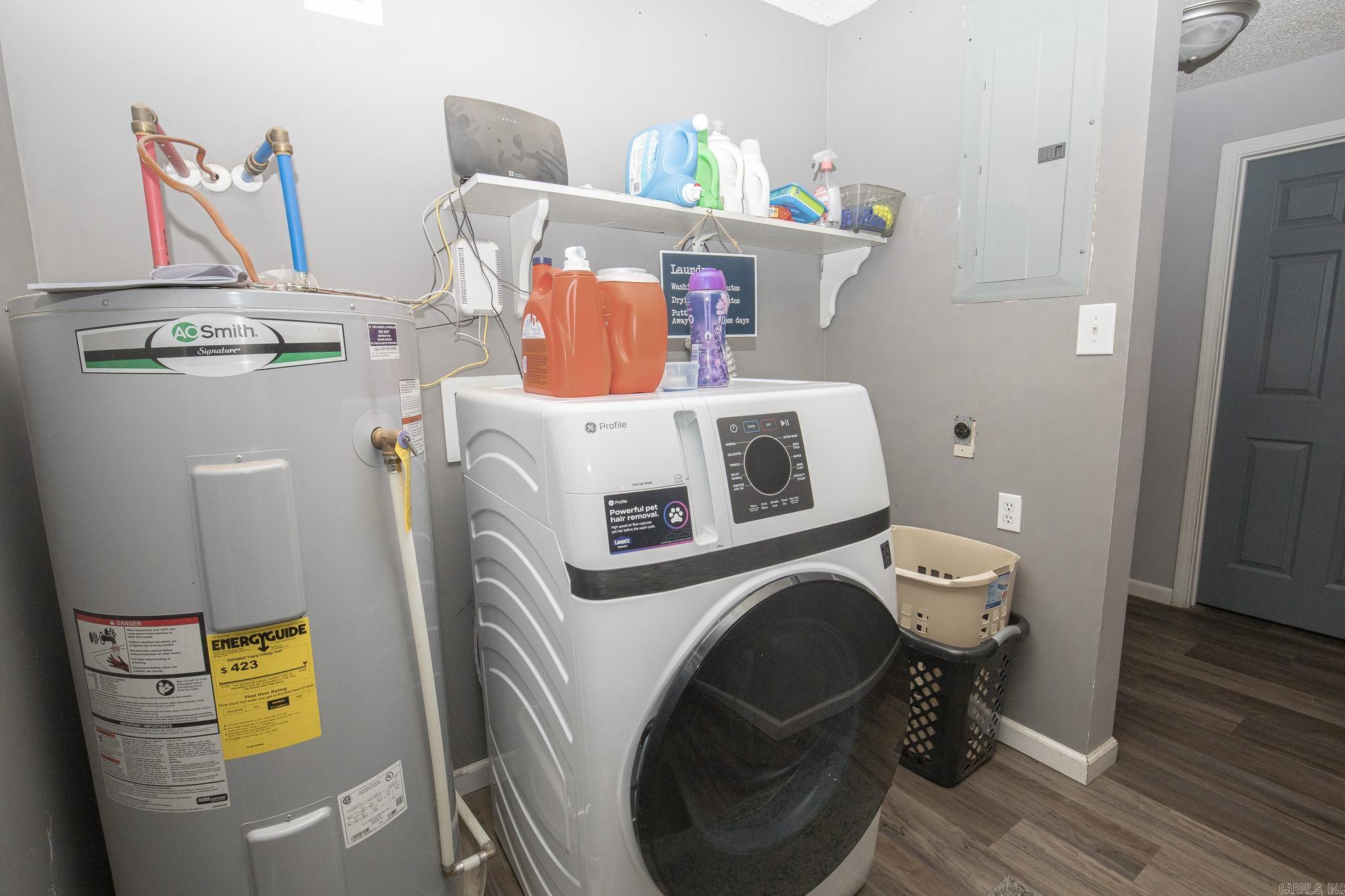 708 E 2nd.  Sheridan, AR