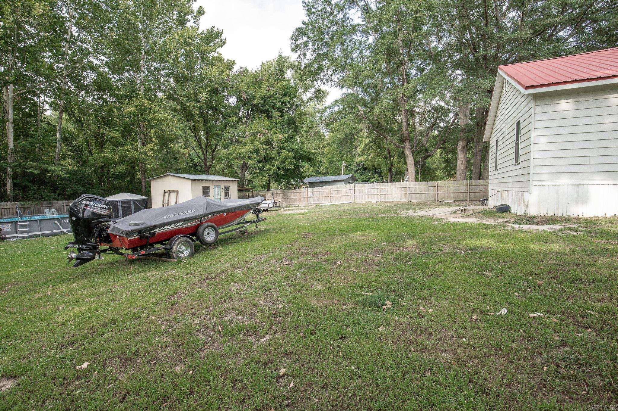 708 E 2nd.  Sheridan, AR