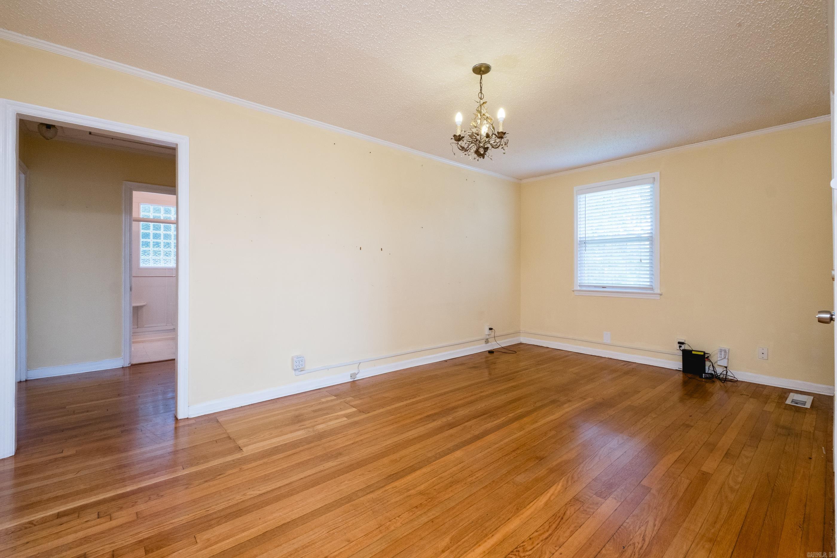 124 Englewood Road Cammack Village, AR 72207